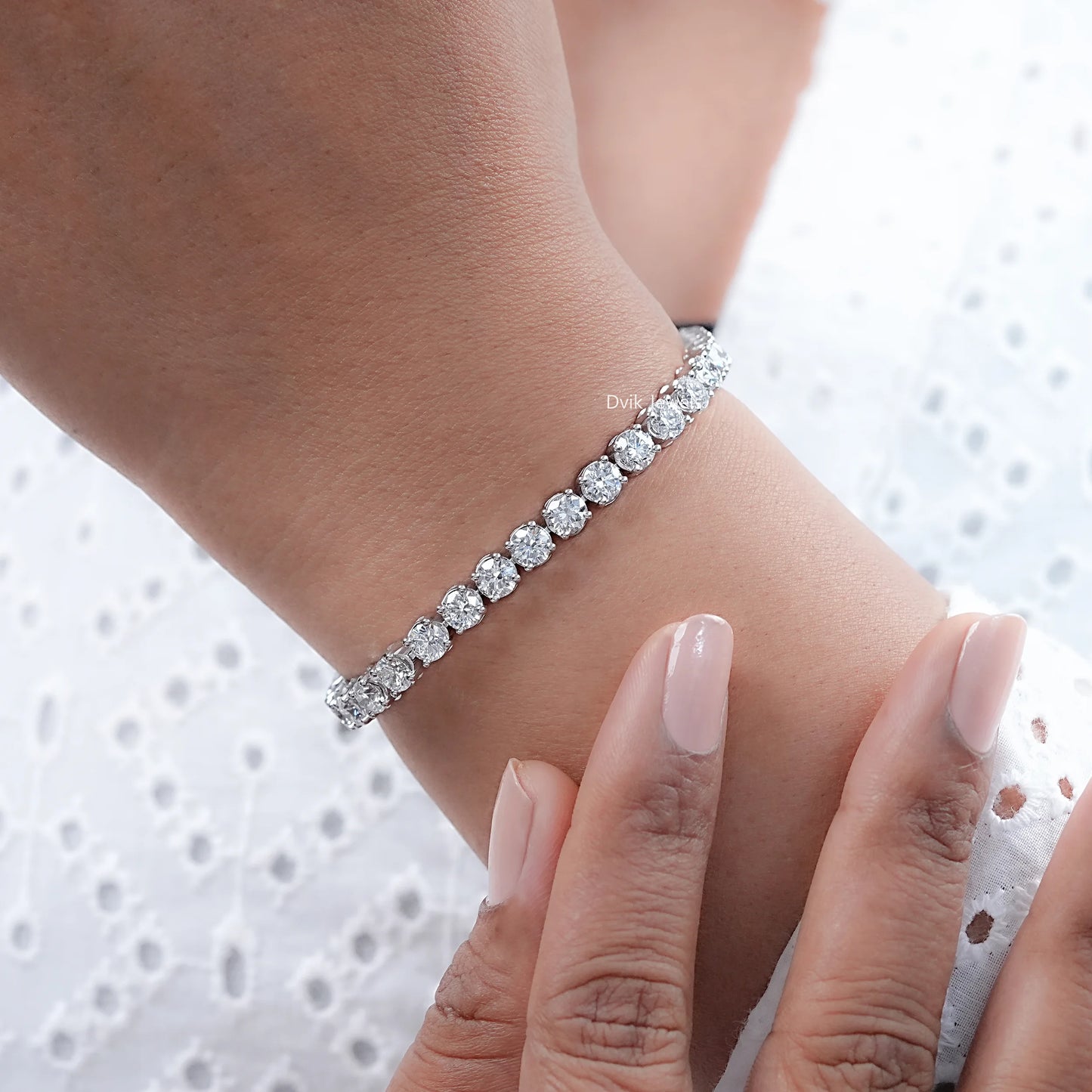 Brilliant Cut Round Diamond Tennis Bracelet