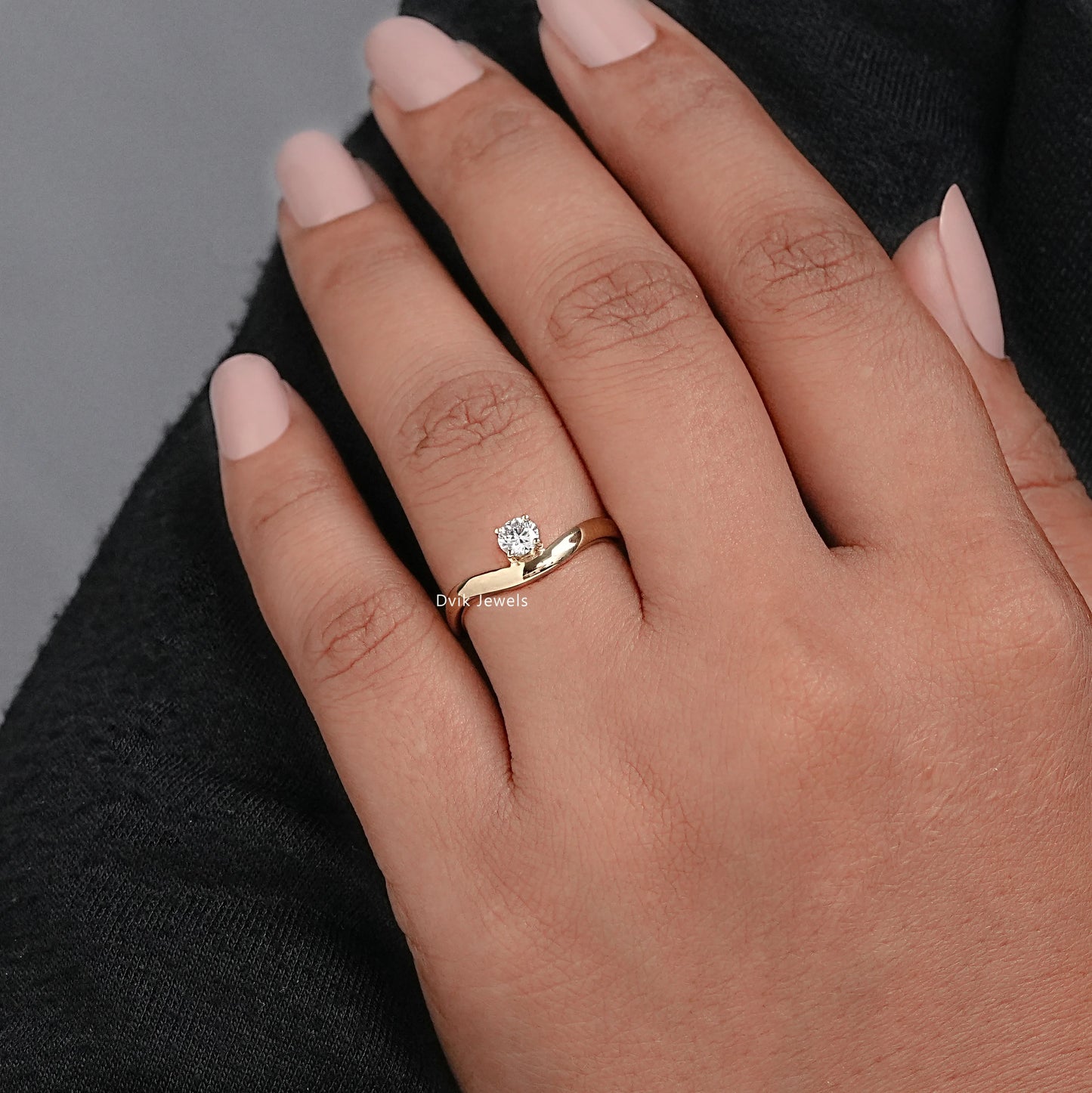 Solitaire Diamond Curved Ring