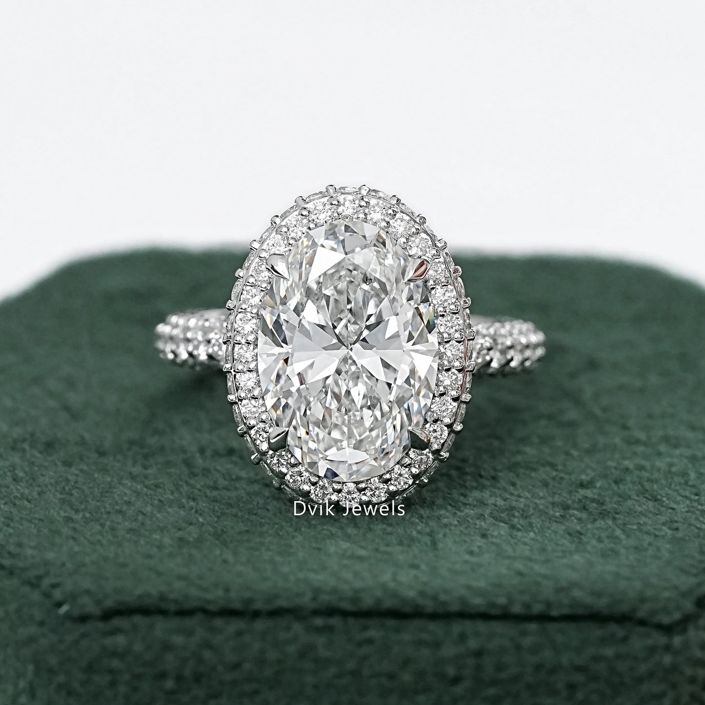 Brilliant Oval Cut Halo Diamond Engagement Ring