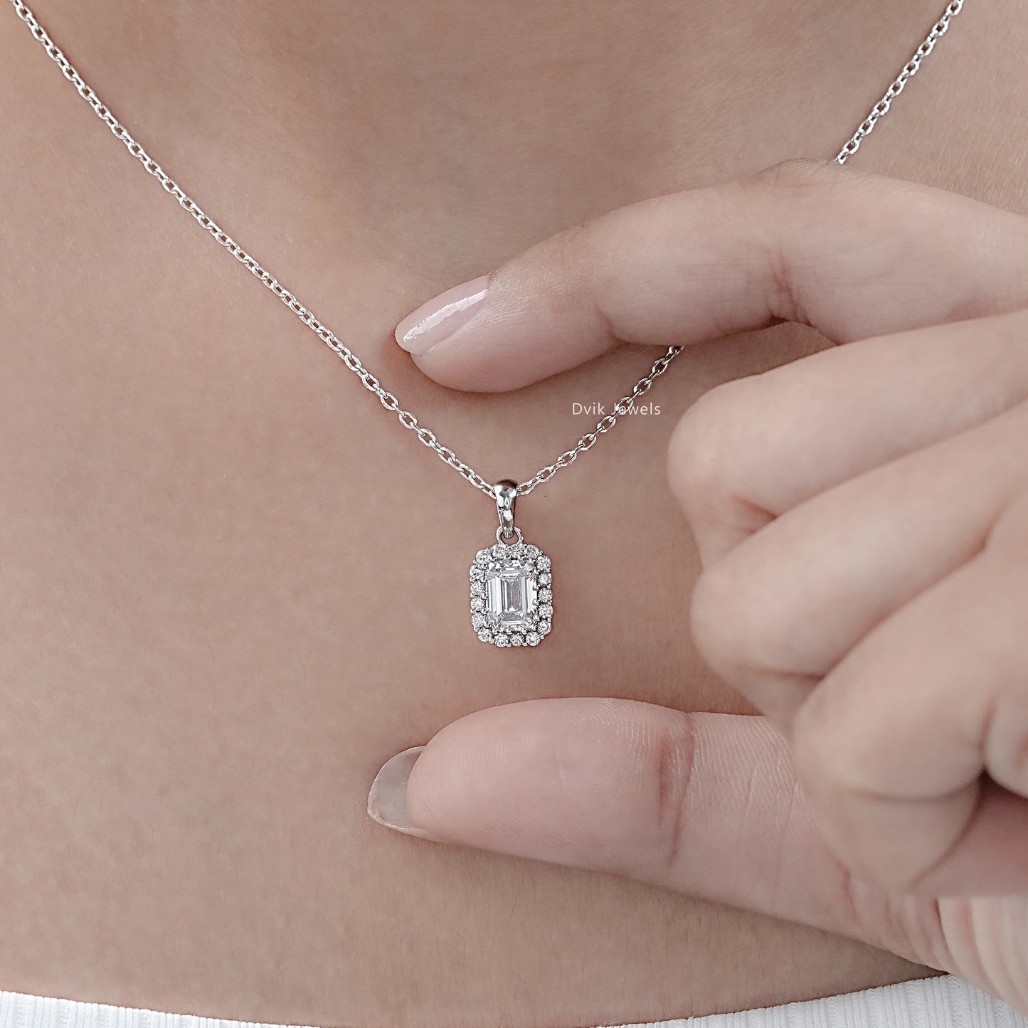 Emerald Cut Minimalistic Diamond Halo Pendant