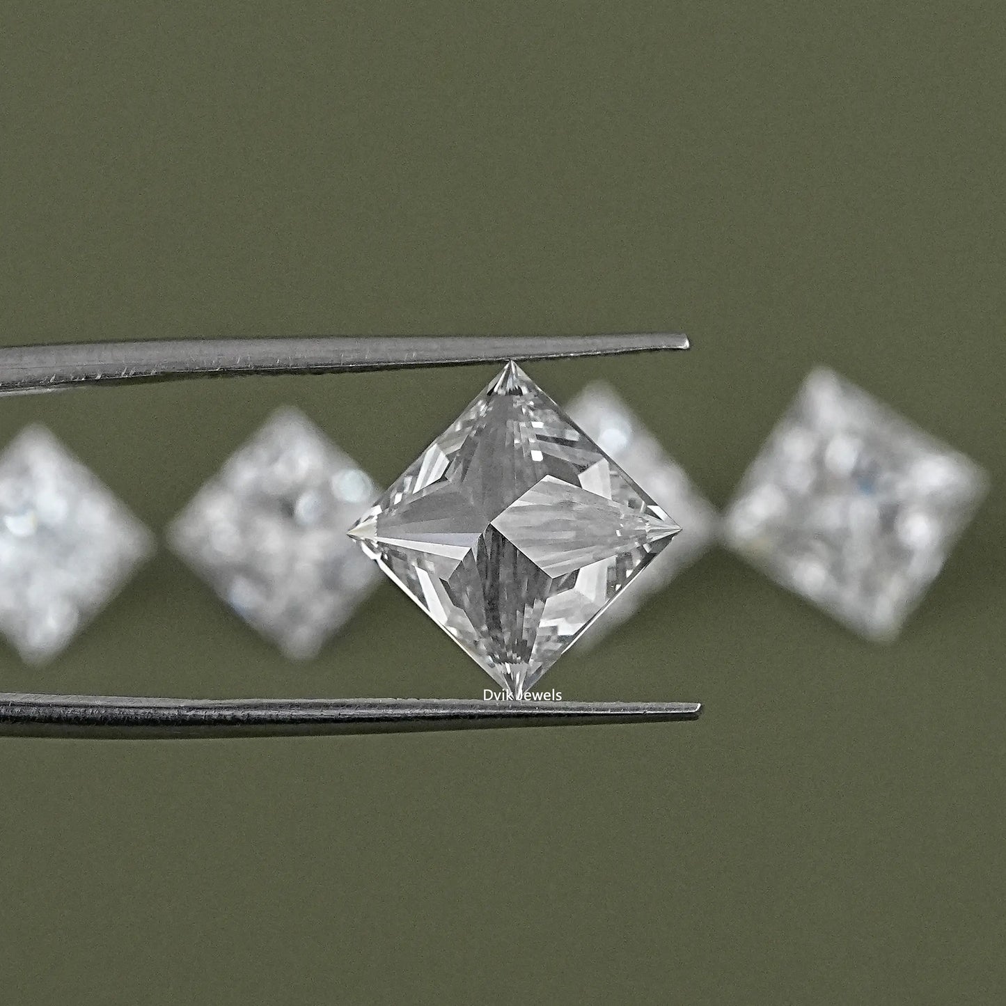 IGI Certified Princess Cut Lab Grown Diamond