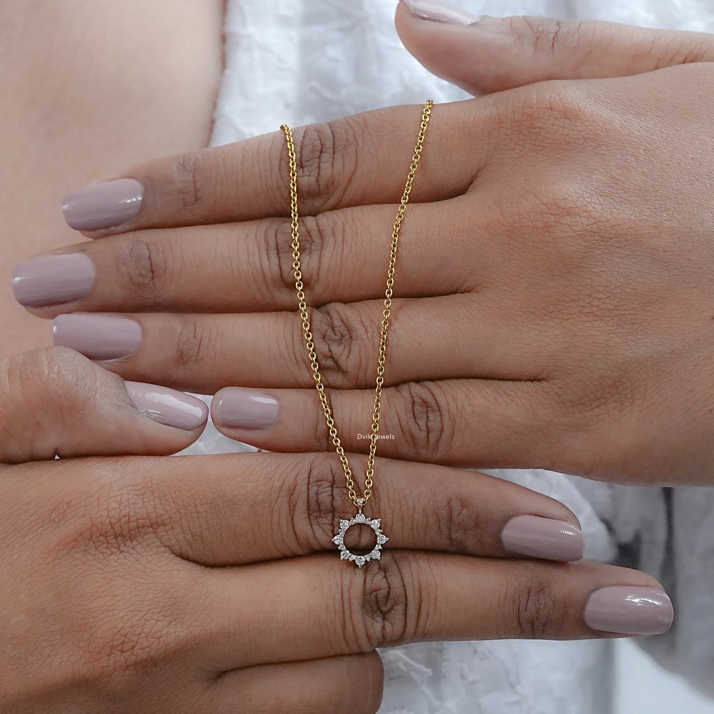 Floral Style Round Diamond Dainty Pendant