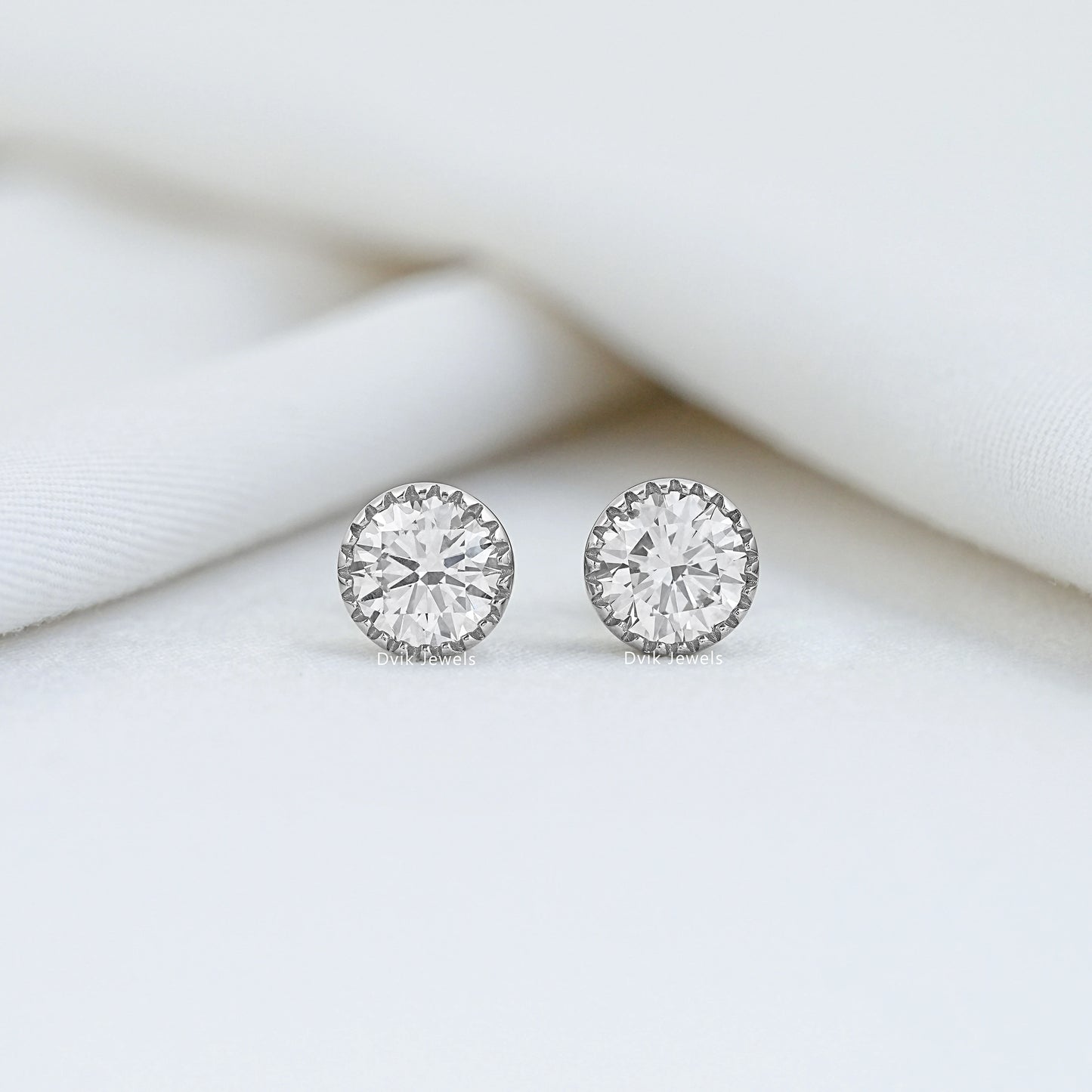 Milgrain Set Round Lab Diamond Stud Earrings