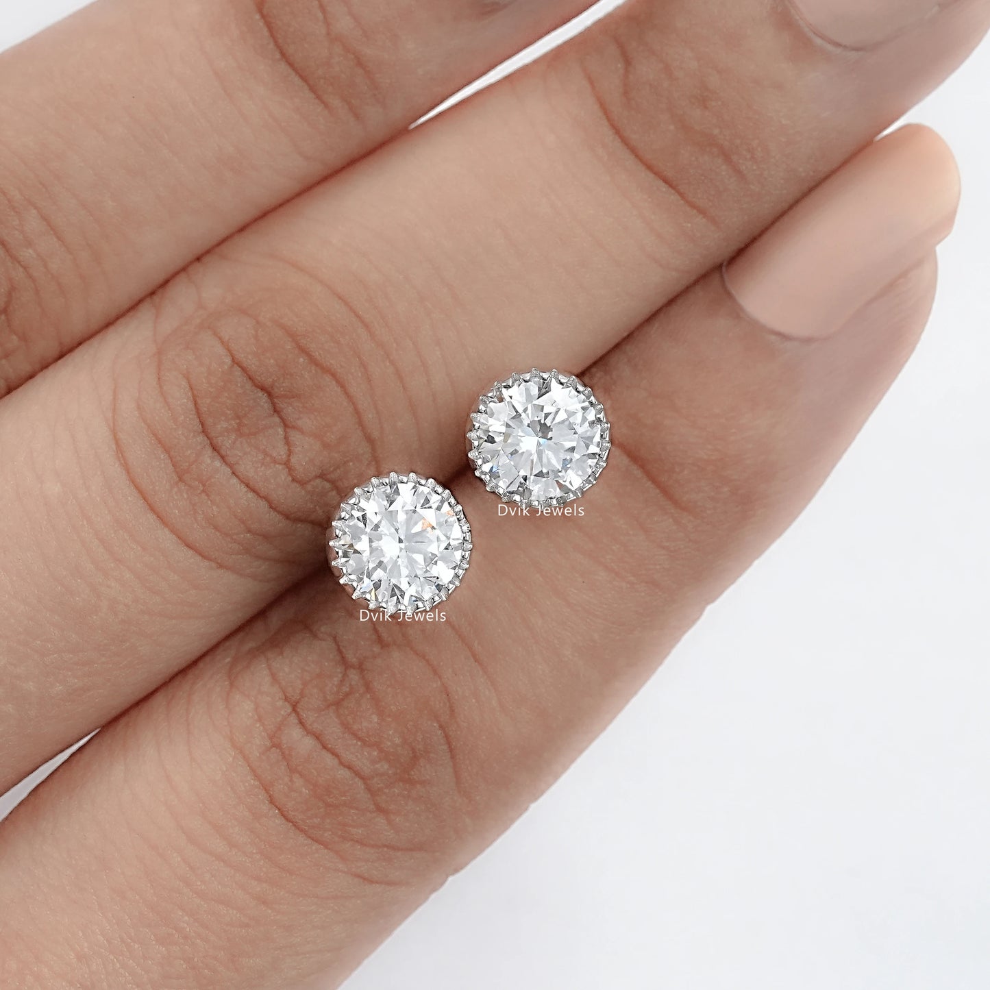 Milgrain Set Round Lab Diamond Stud Earrings