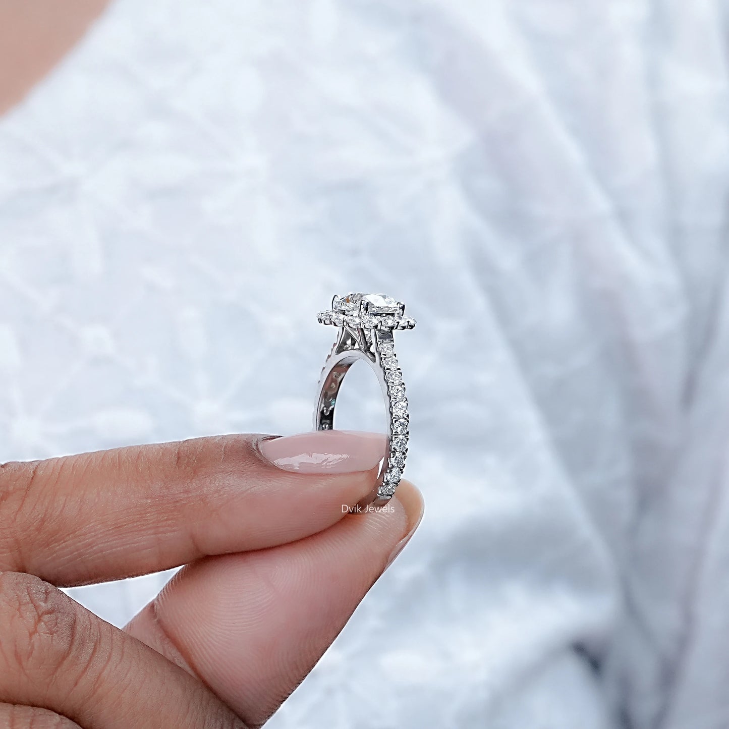 OEC Round Cut 1.50 Carat Halo Diamond Ring Set