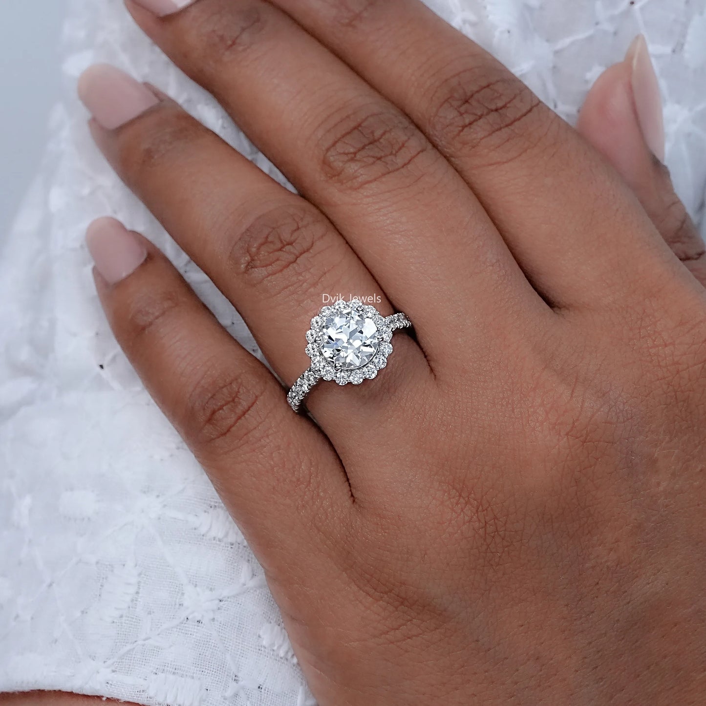 OEC Round Cut 1.50 Carat Halo Diamond Ring Set
