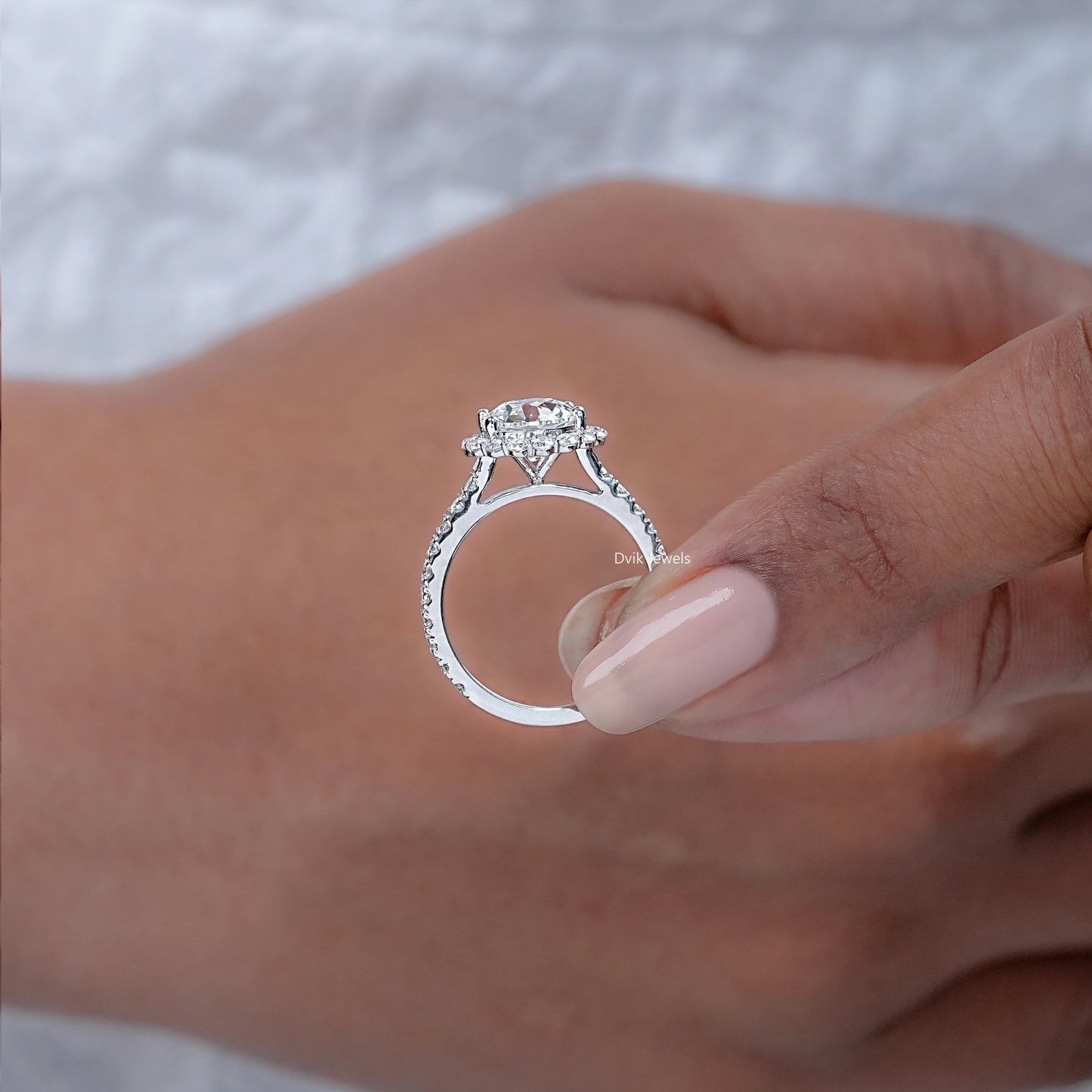 OEC Round Cut 1.50 Carat Halo Diamond Ring Set
