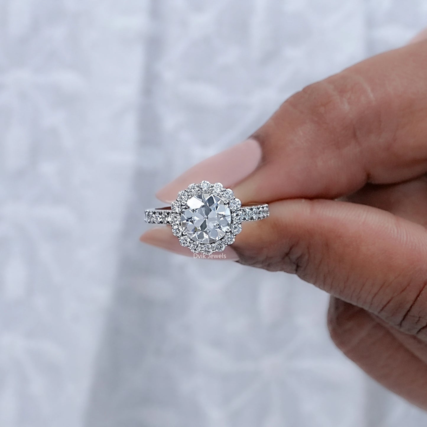 OEC Round Cut 1.50 Carat Halo Diamond Ring Set