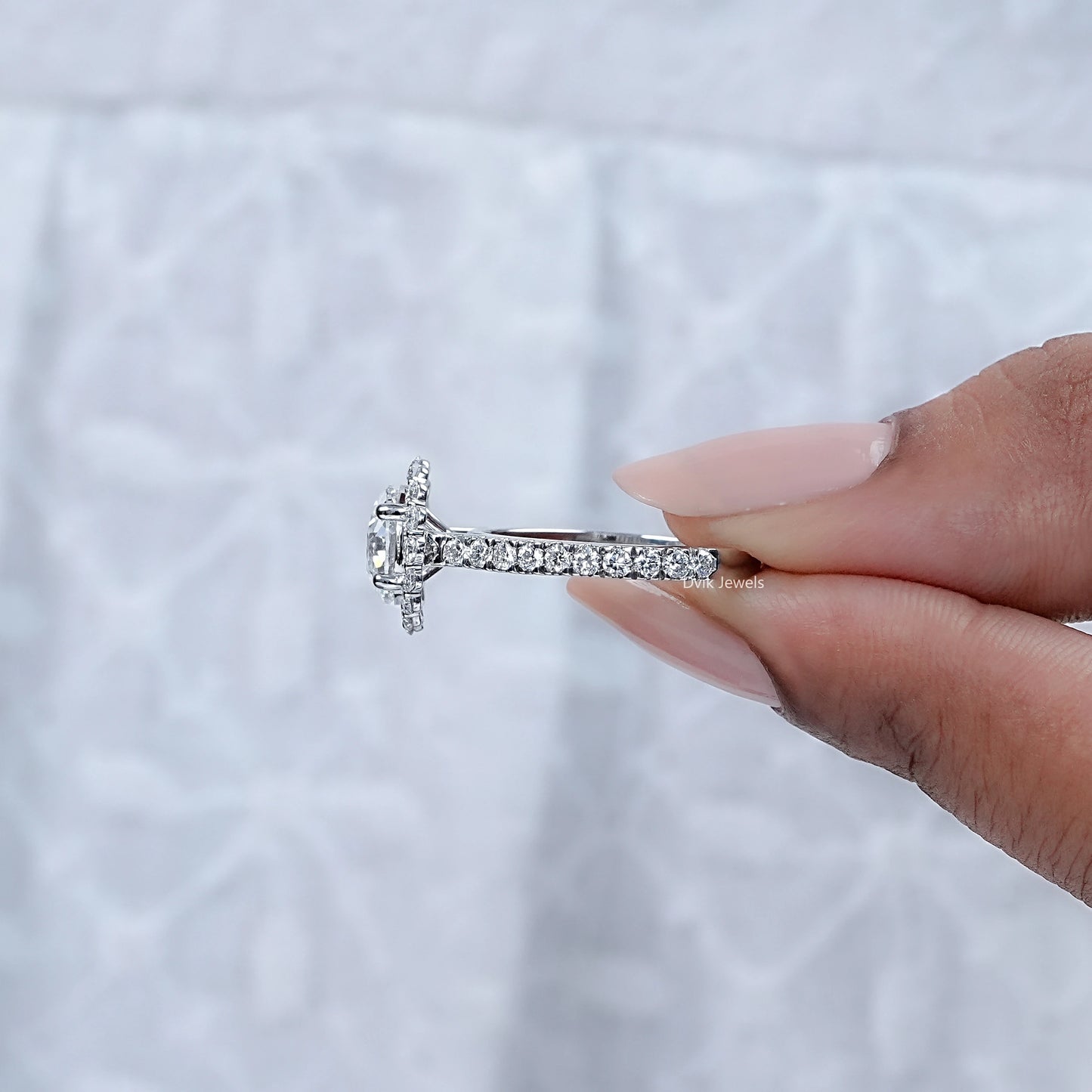 OEC Round Cut 1.50 Carat Halo Diamond Ring Set