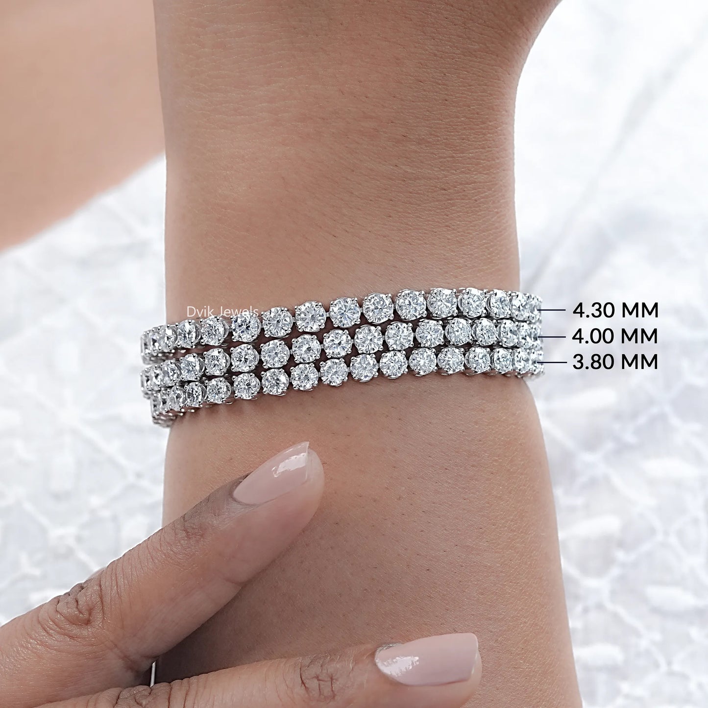 Round Cut Diamond Tennis Bracelet For Her