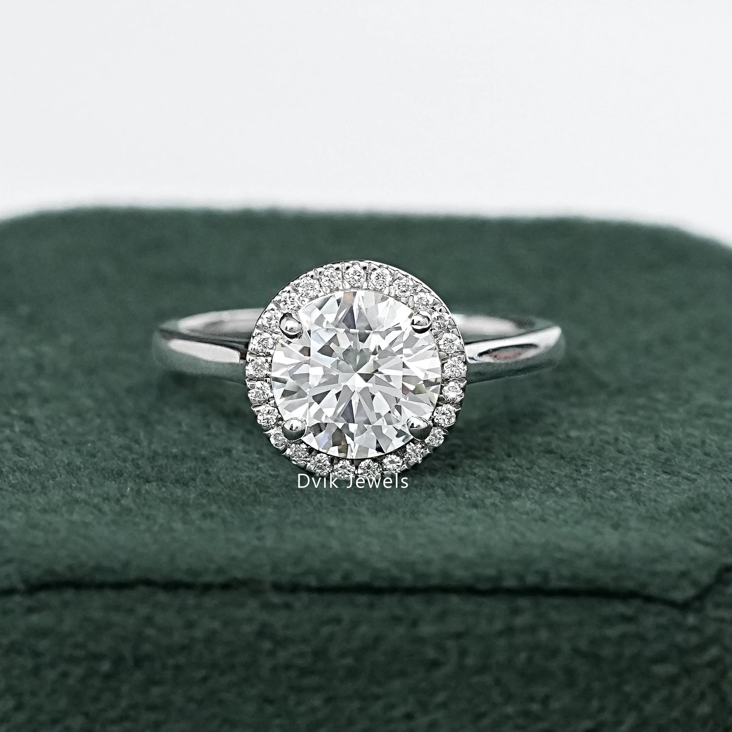 Brilliant Round-Cut Diamond Halo Solitaire Ring
