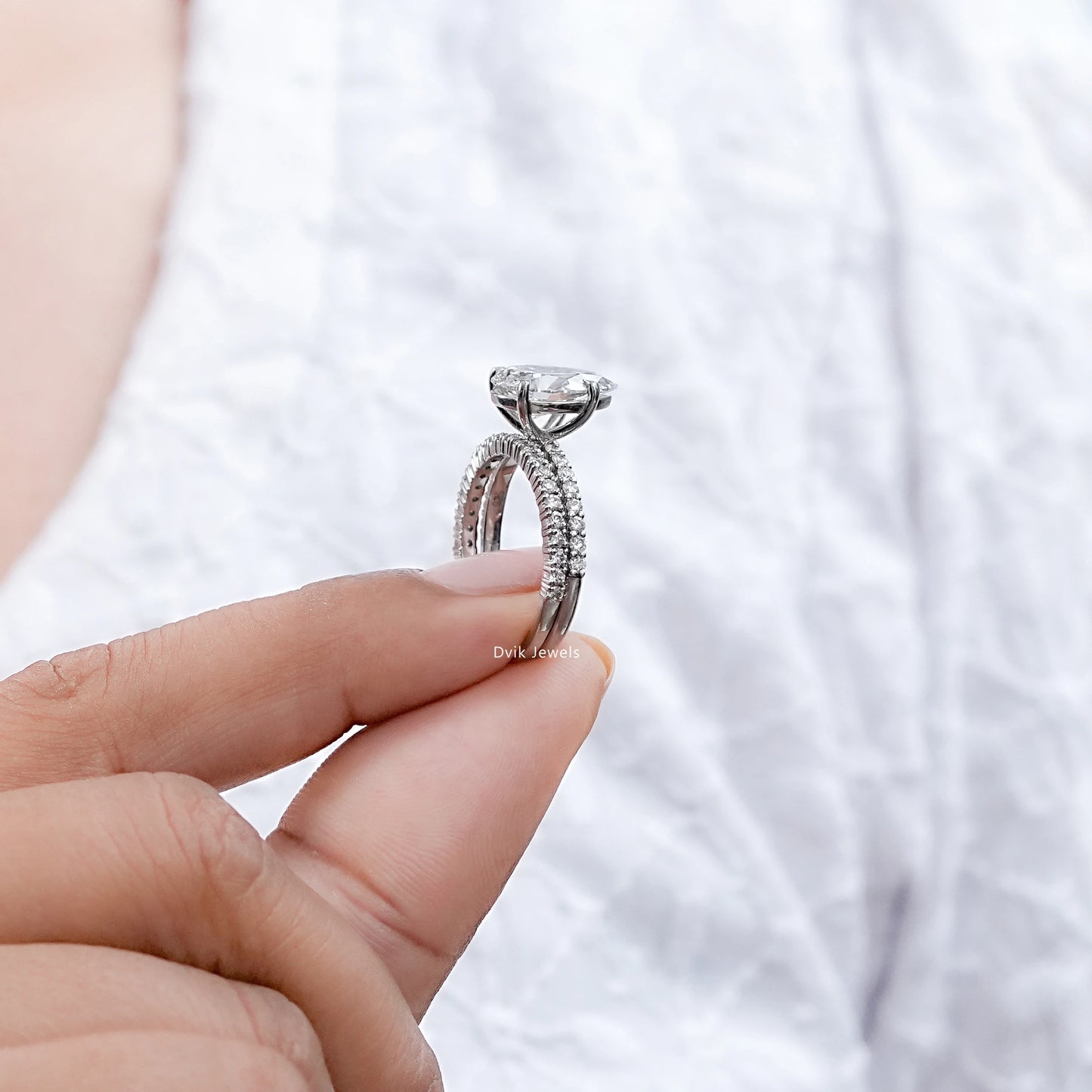 Pear Cut Lab Grown Diamond Solitaire Ring Set