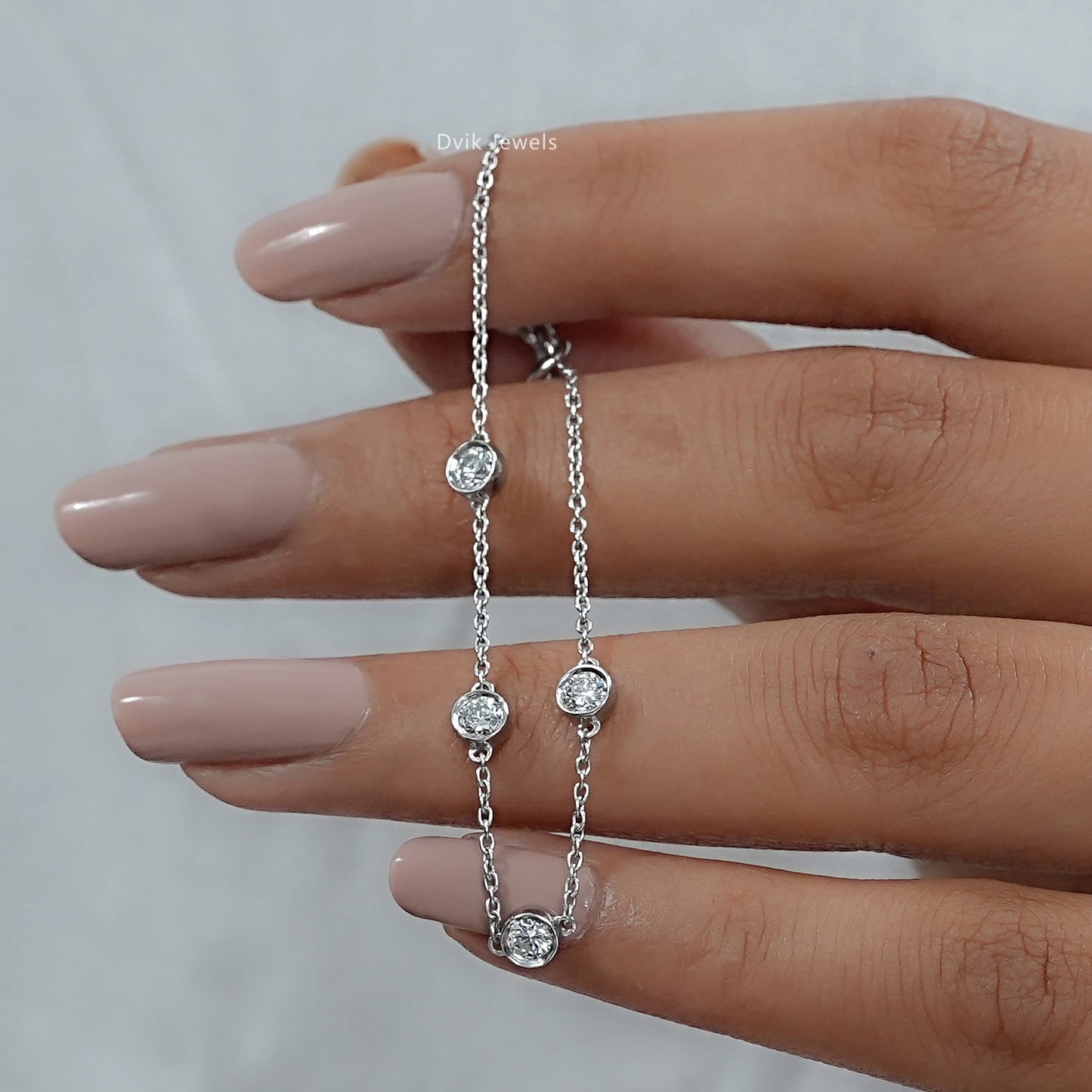 Round Cut Bezel Set Diamond Bracelet