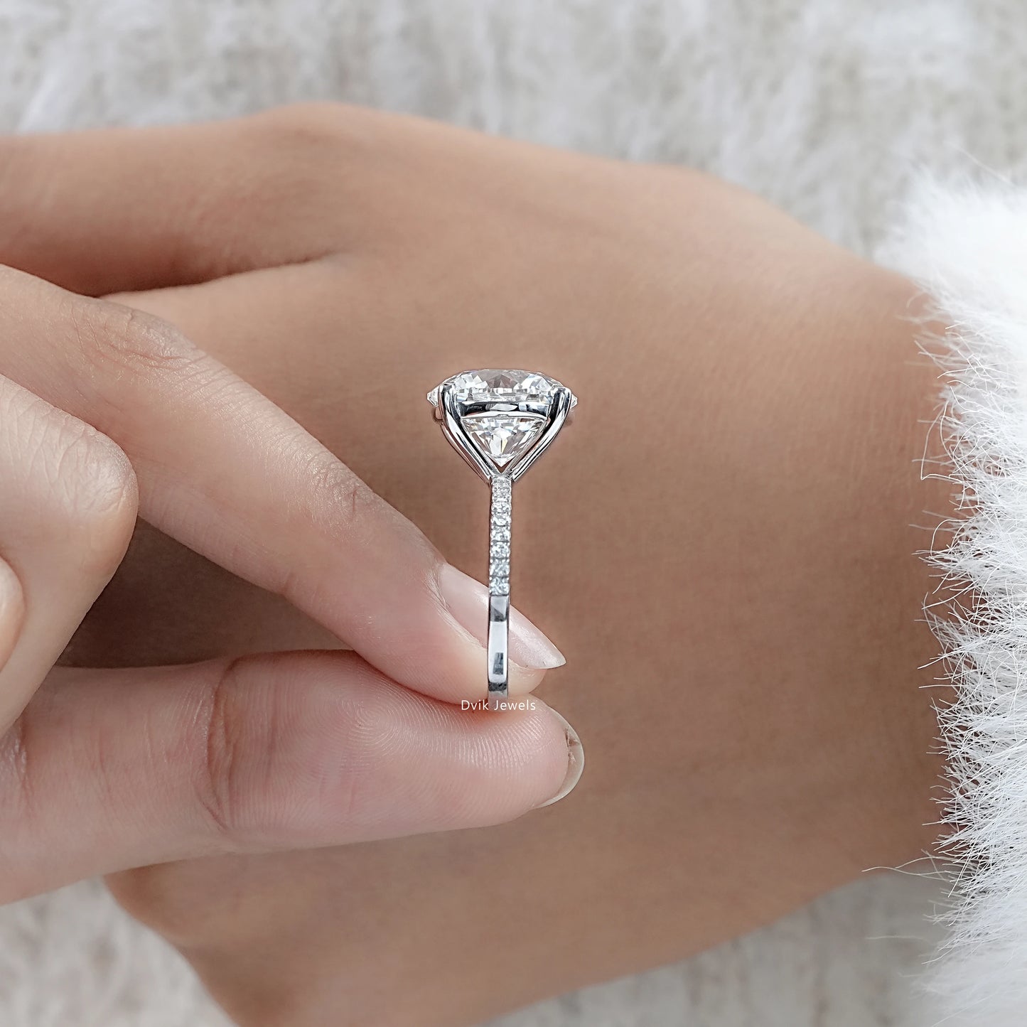 8 CT Round Cut Lab Grown Diamond Accent Set Ring
