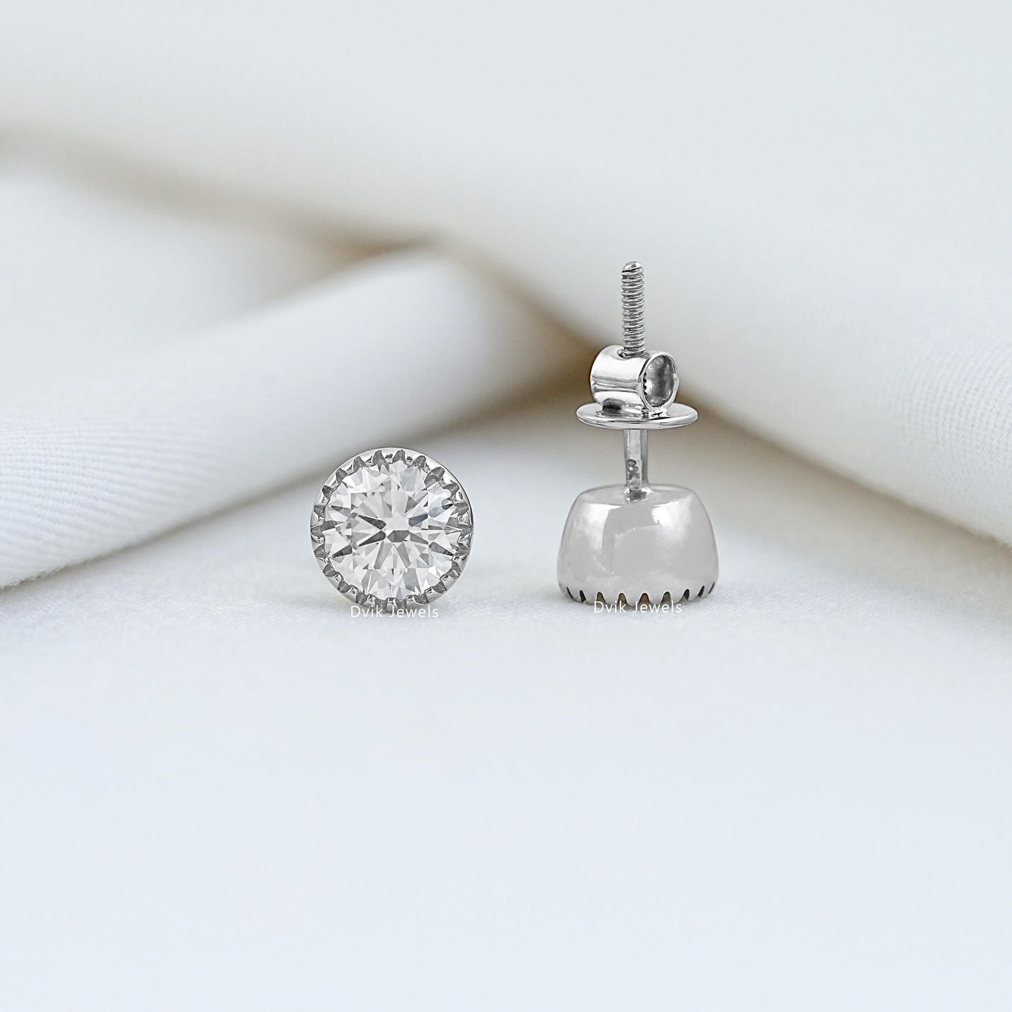 Milgrain Set Round Lab Diamond Stud Earrings