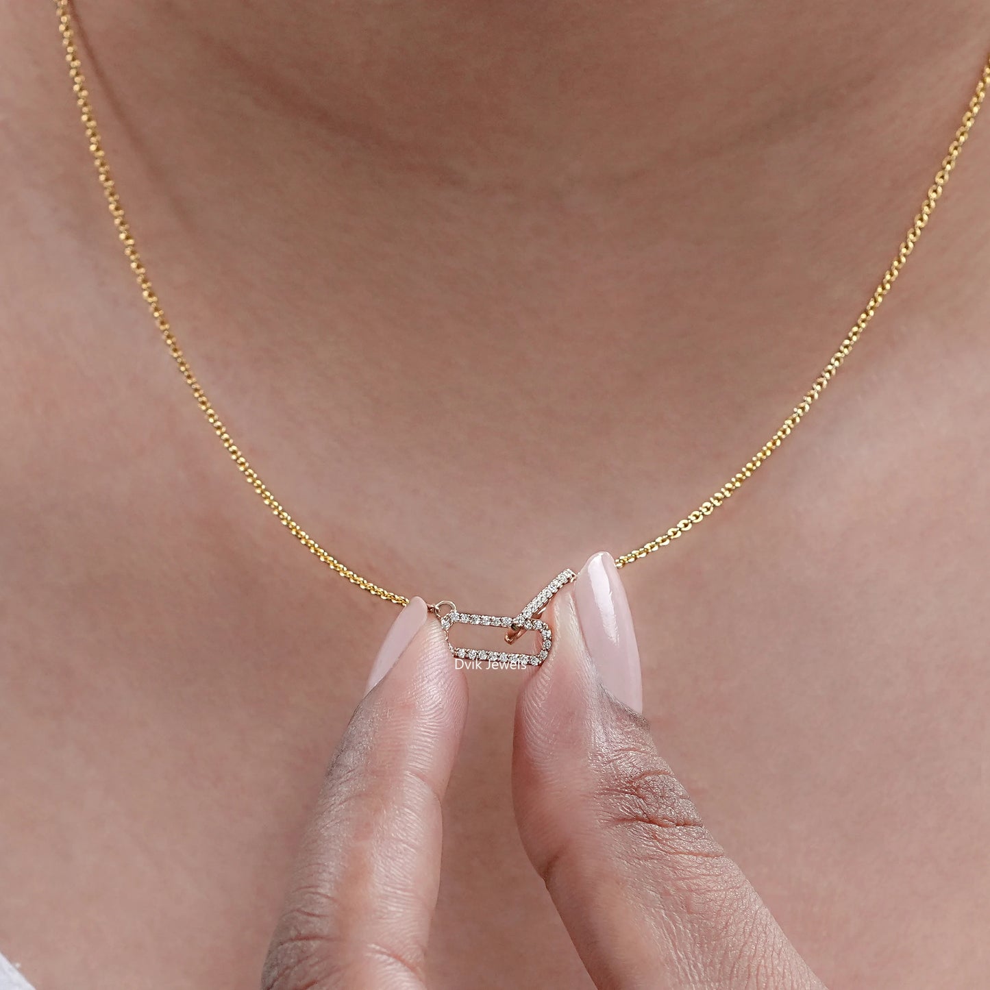 Round Lab Diamond Open Rectangle Double Link Pendant