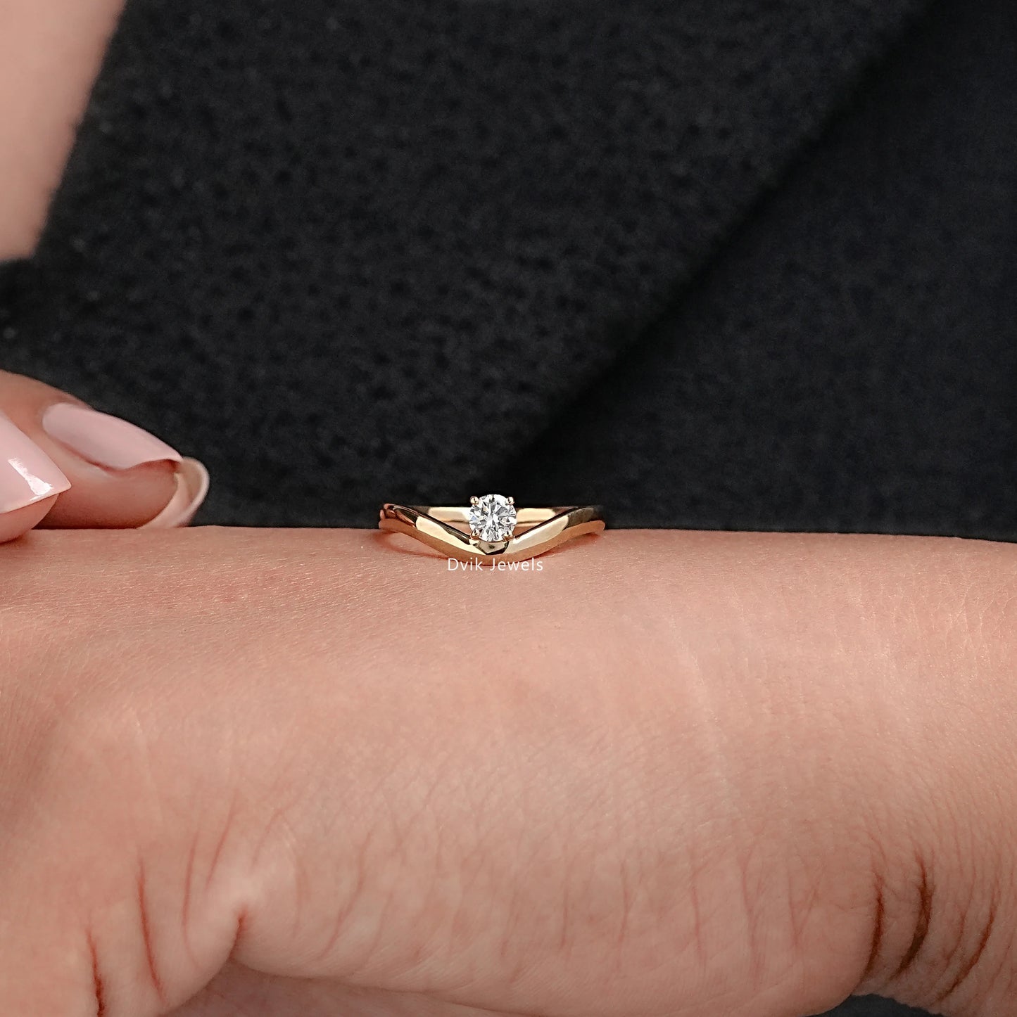 Solitaire Diamond Curved Ring