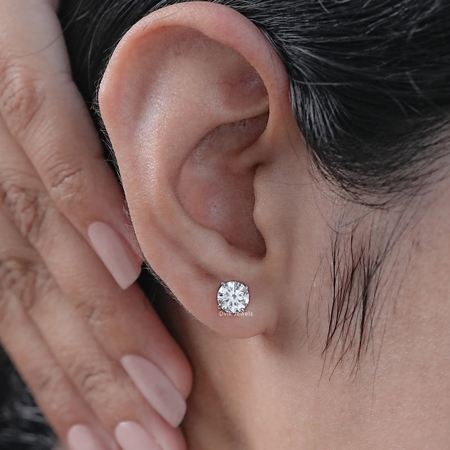 Round Lab Grown Diamond Stud Earrings