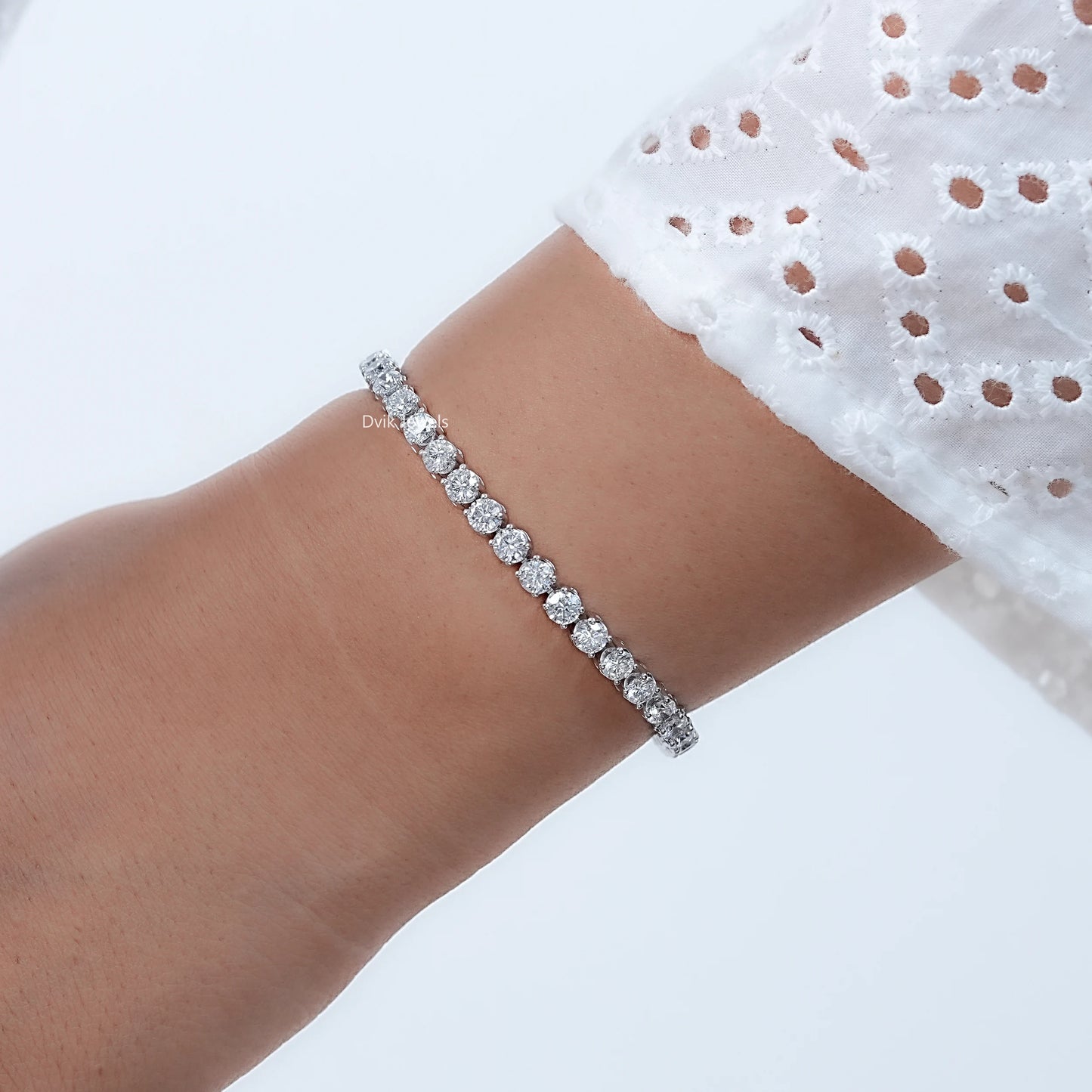 Round Diamond Tennis Bracelet