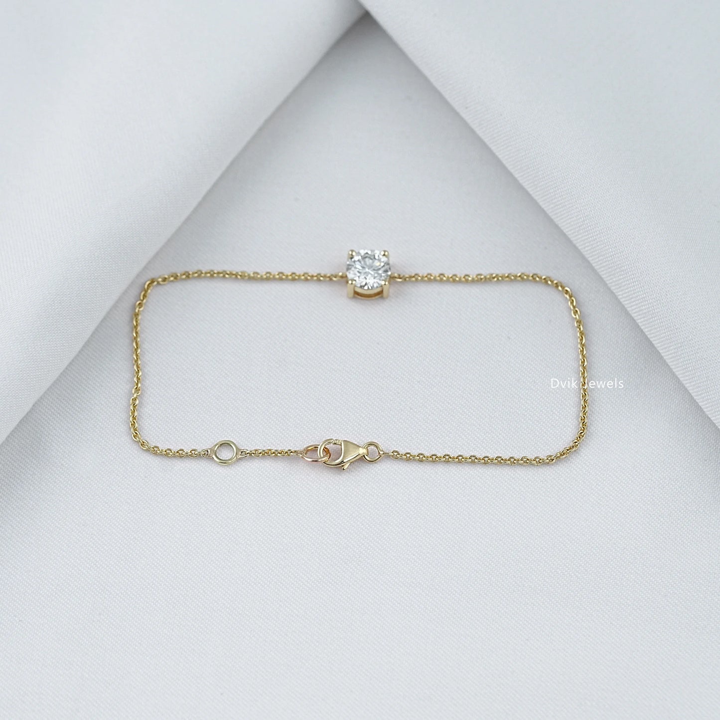 Lab Diamond Round Cut Solitaire Bracelet