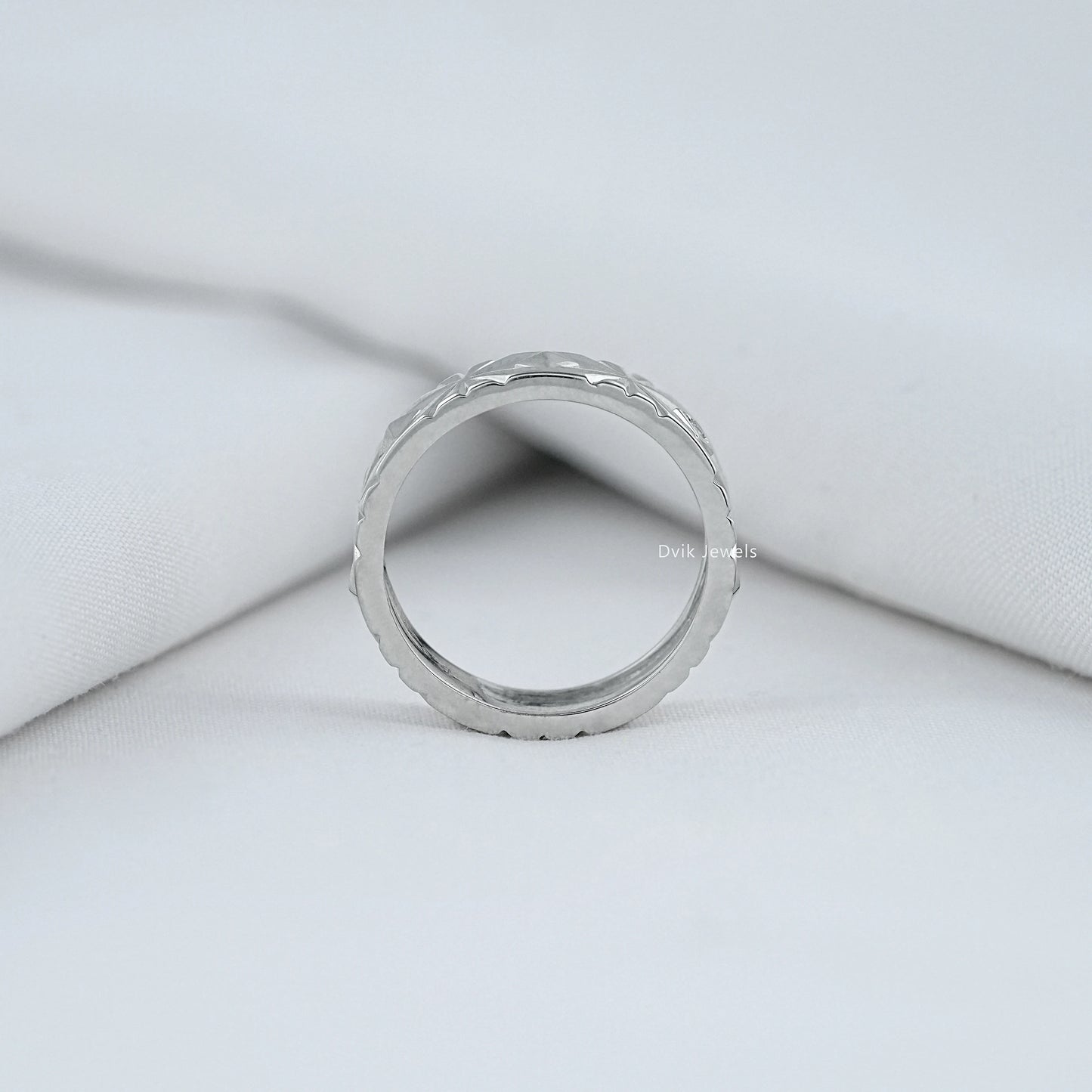 Engraved Wedding Band with Round Cut Diamond