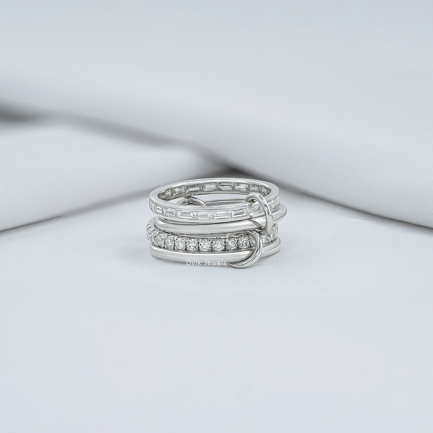 Interlink Baguette And Round Diamond Band