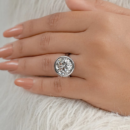 Round Lab Diamond Bezel Set Hidden Halo Solitaire Ring Ring