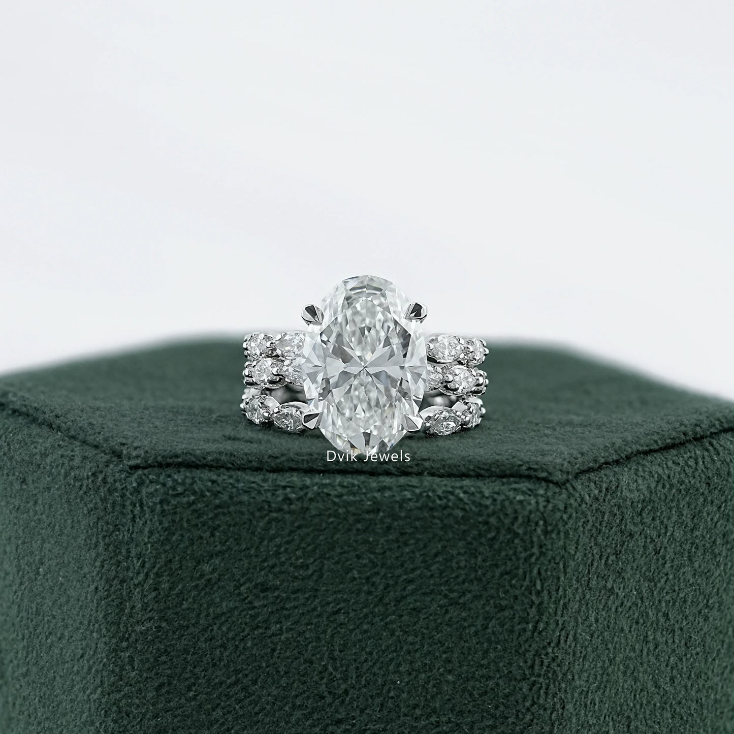 Oval And Marquise Diamond Bridal Ring Set