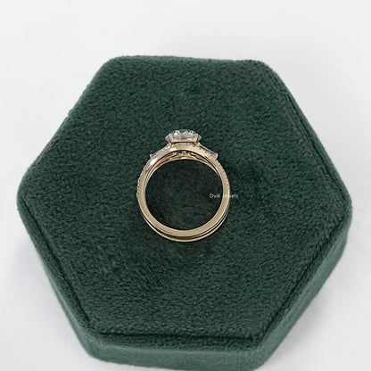 Round Diamond Bridal Ring Set with Baguette Accent