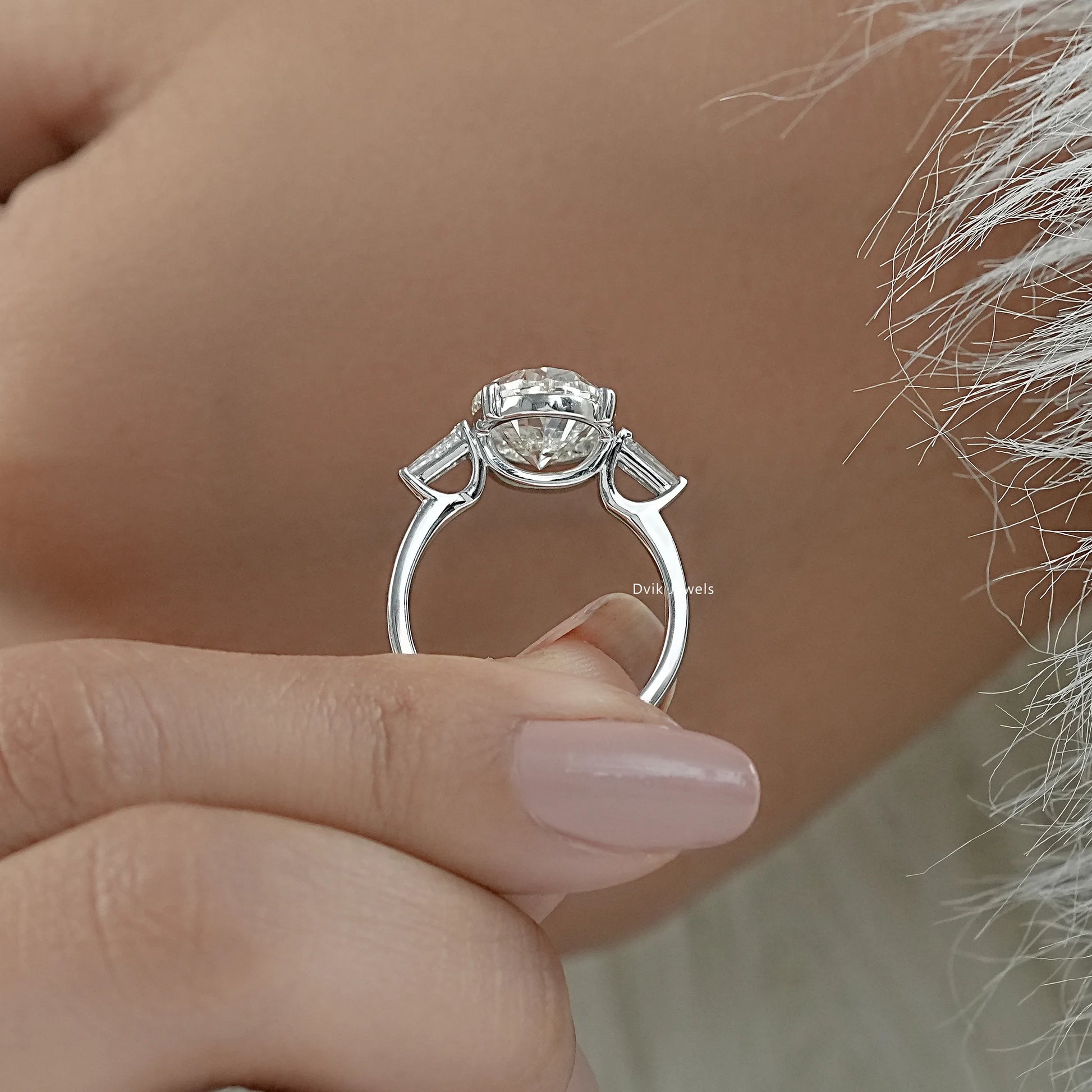 Vertical side profile of 3 ct oval lab grown diamond ring highlighting the secure prong setting.