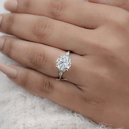 Classic Round Cut Center with Side Accent Engagement Ring