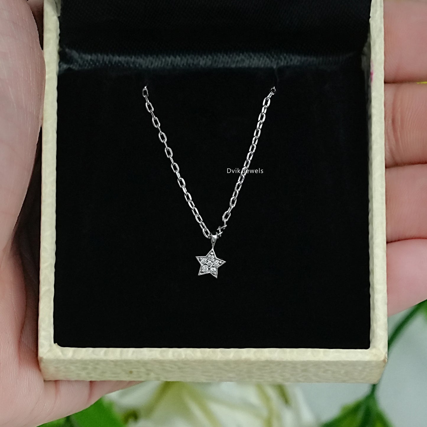 Star Shape Round Lab Diamond Pave Set Pendant Pendant