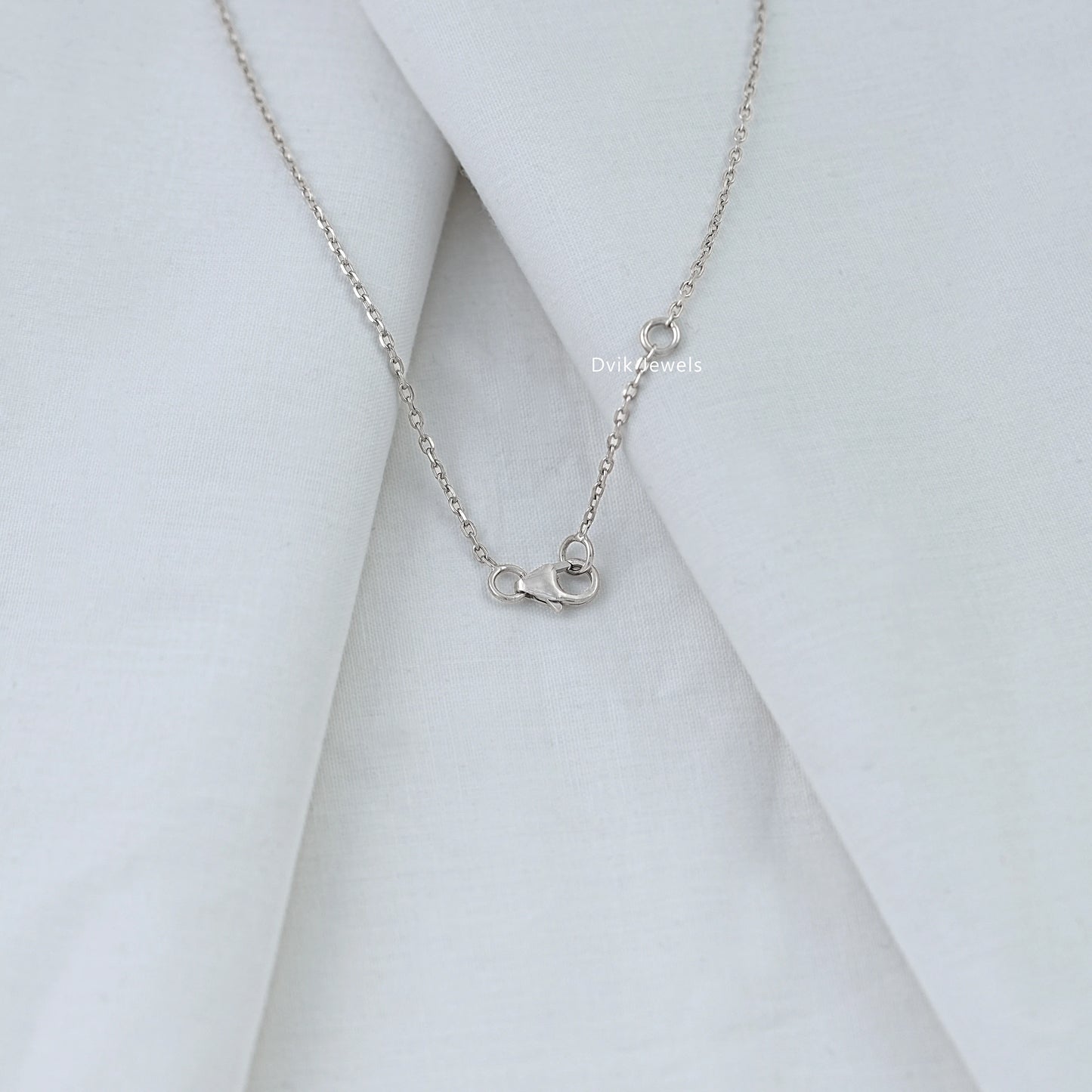 Round Diamond Cluster Halo Pendant Pendant