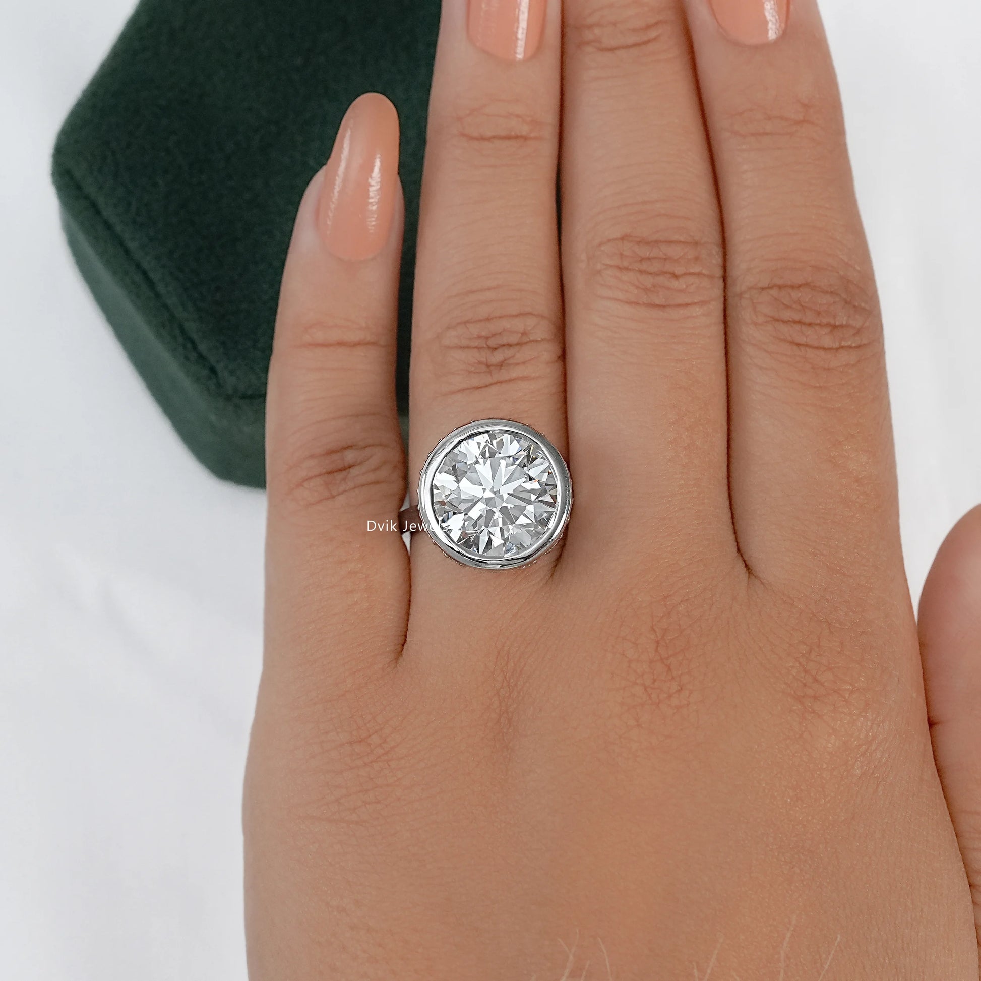 Round Lab Diamond Bezel Set Hidden Halo Solitaire Ring Ring