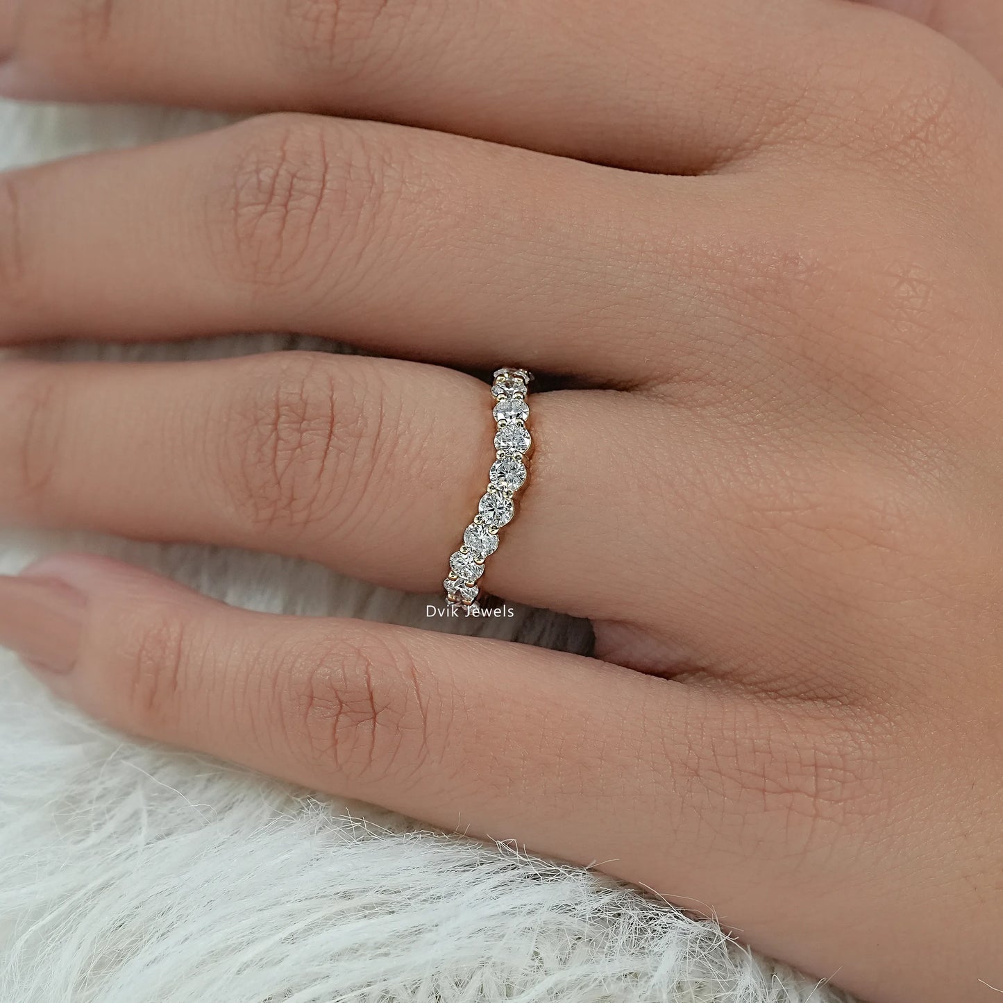 Curved Round Cut Lab Diamond Eternity Band Band