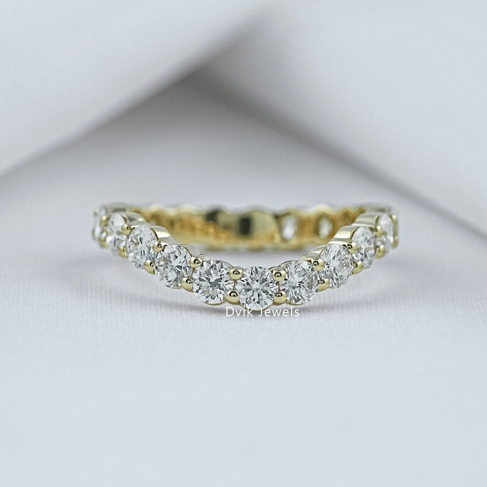 Curved Round Cut Lab Diamond Eternity Band Band