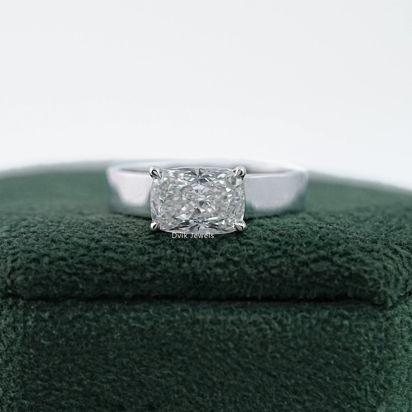 Cushion Cut Solitaire Lab Diamond Band