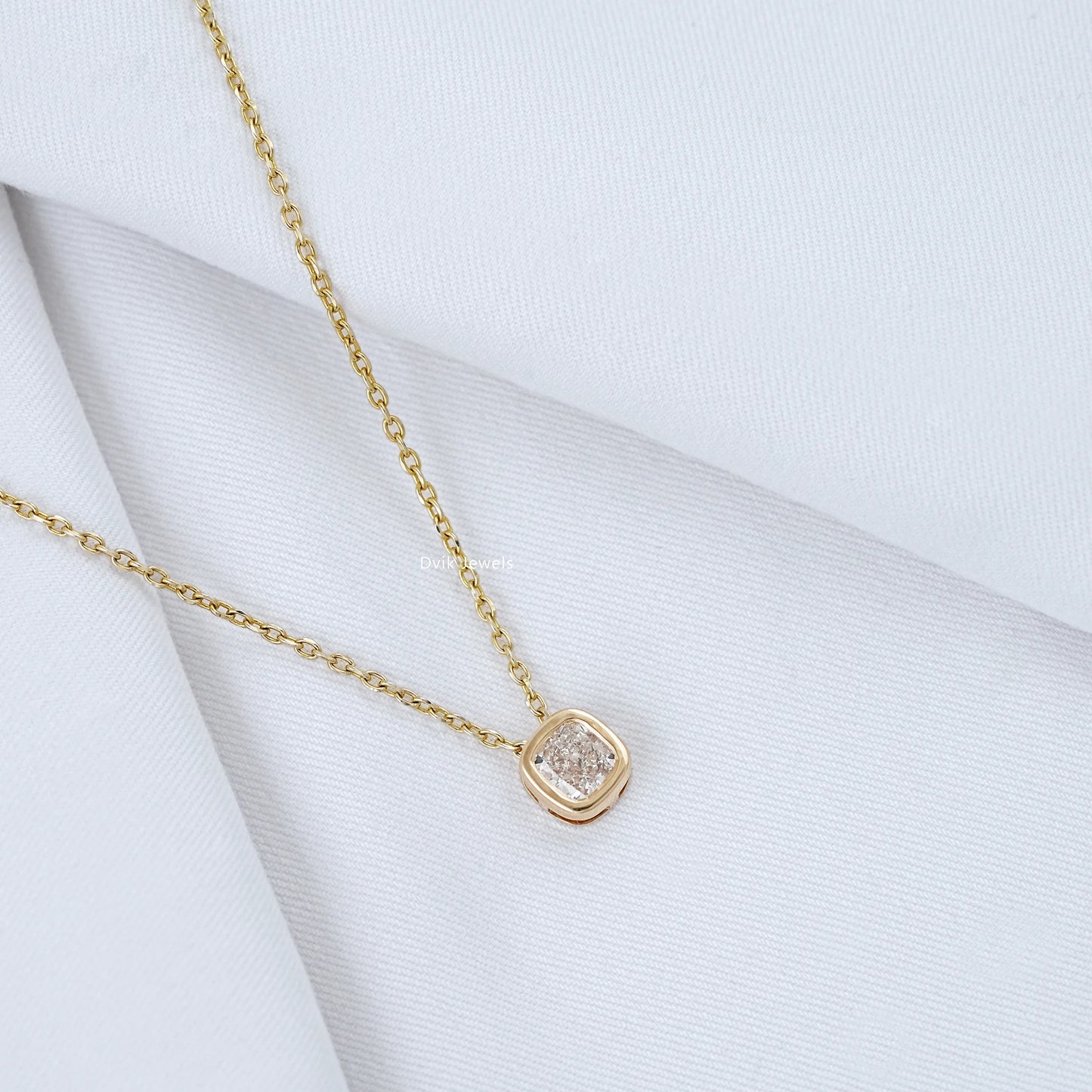 Cushion Lab Diamond Bezel Set Pendant
