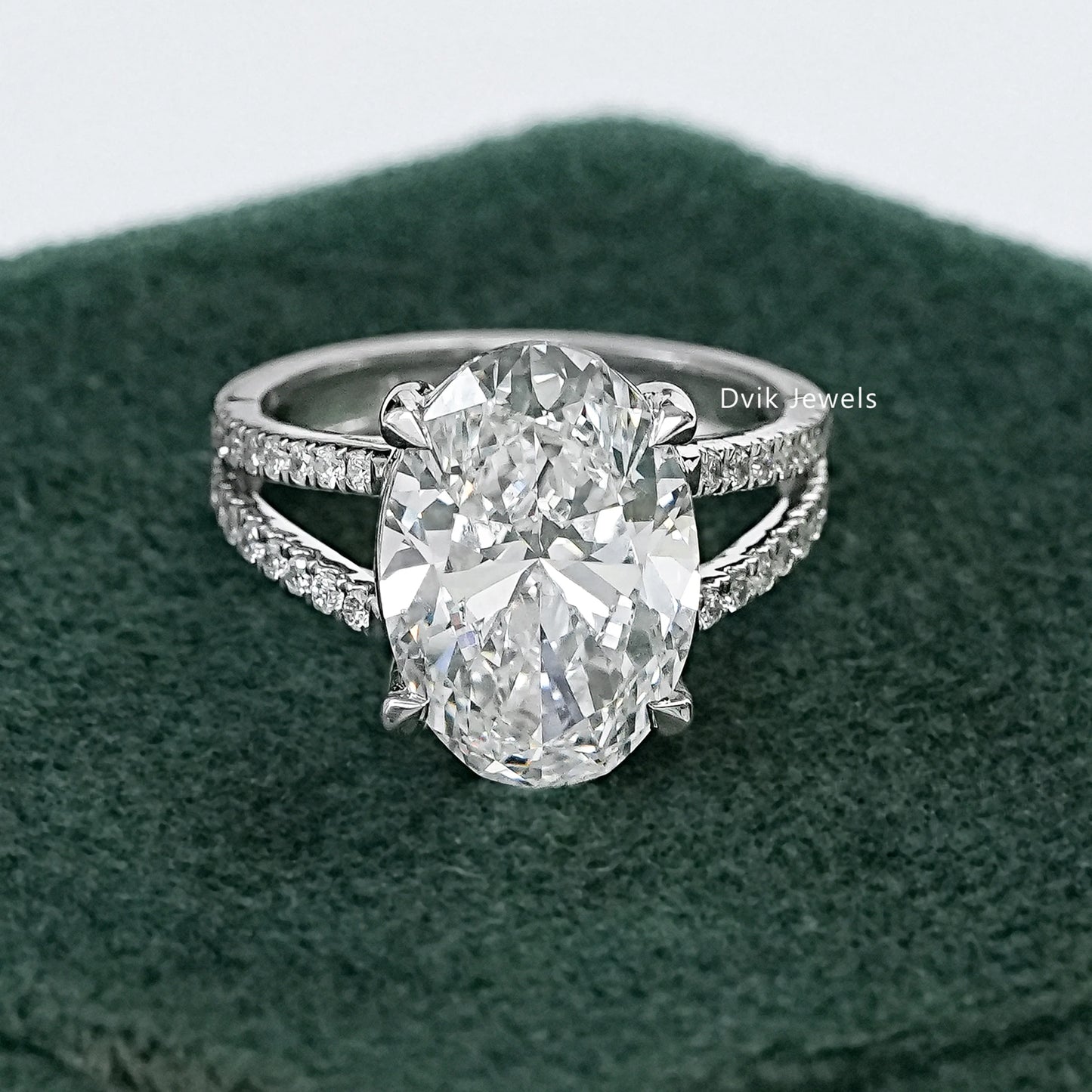 6 CT Oval Cut Lab Diamond Split Shank Accent Ring