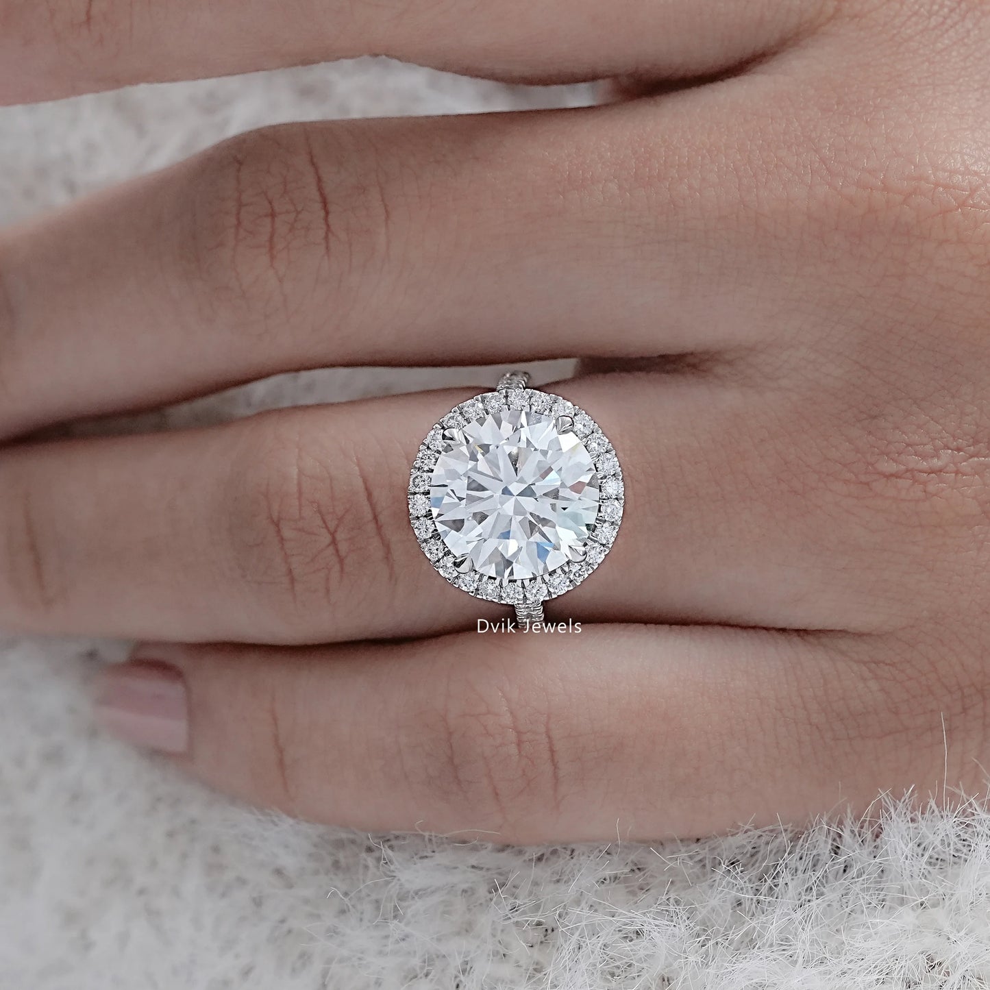 6 CT Round Cut Lab Diamond Halo Accent Wedding Ring