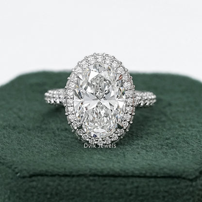 Brilliant Oval Cut Halo Diamond Engagement Ring