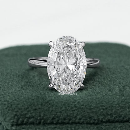 Stunning Oval Cut Diamond Solitaire Ring