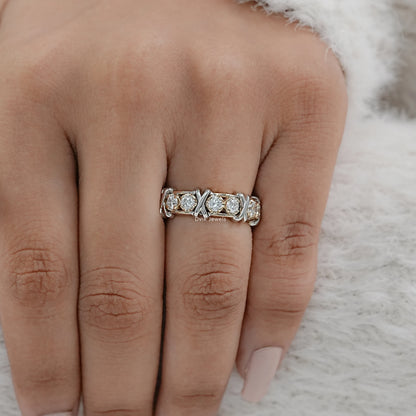 Round Diamond Band with Criss Cross Pattern
