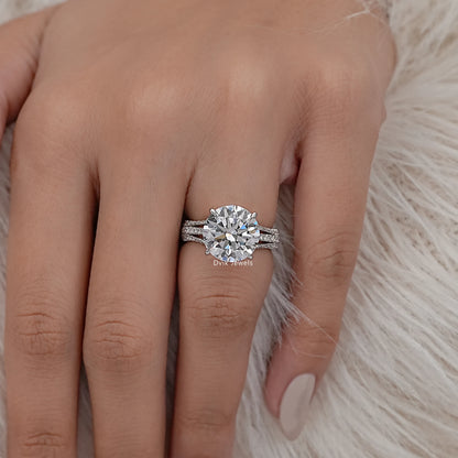 Round Cut Diamond Split Shank Pave Ring