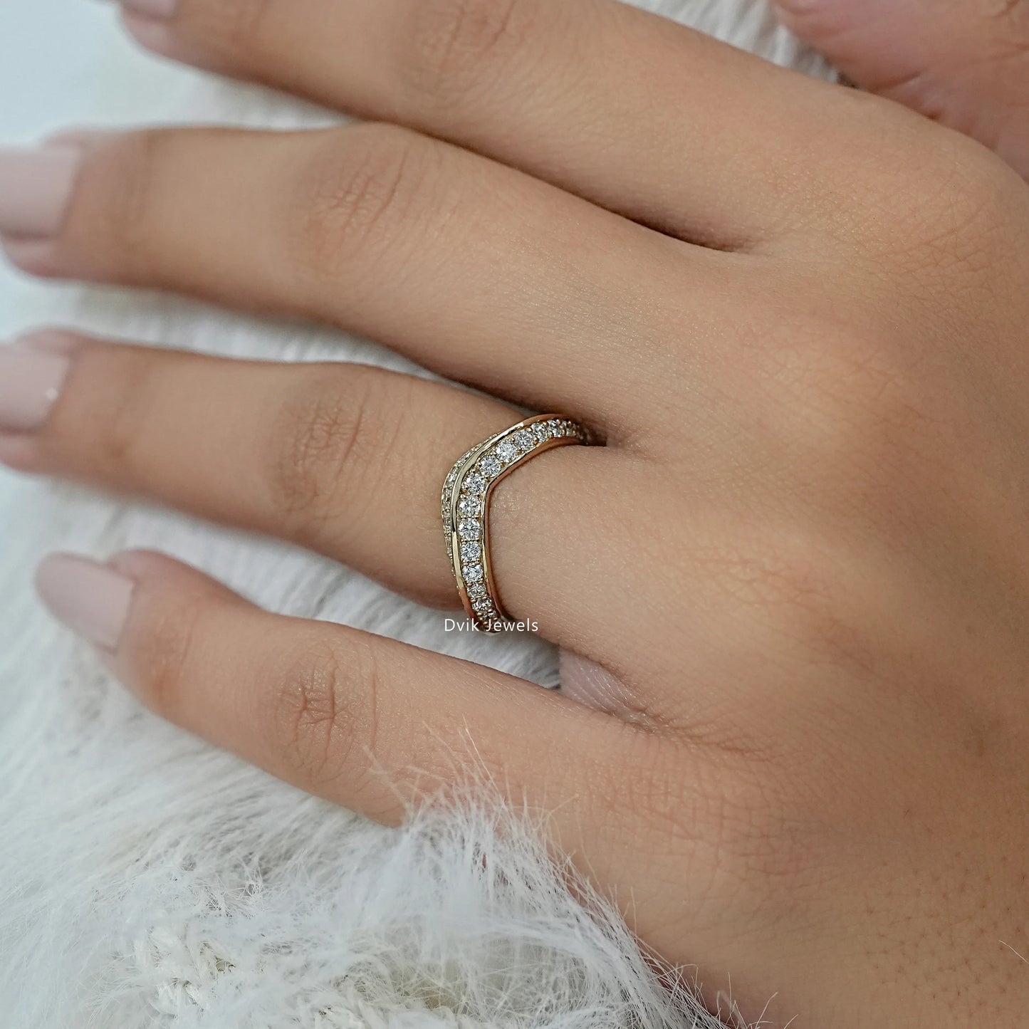 Double Row Round Diamond Curved Band