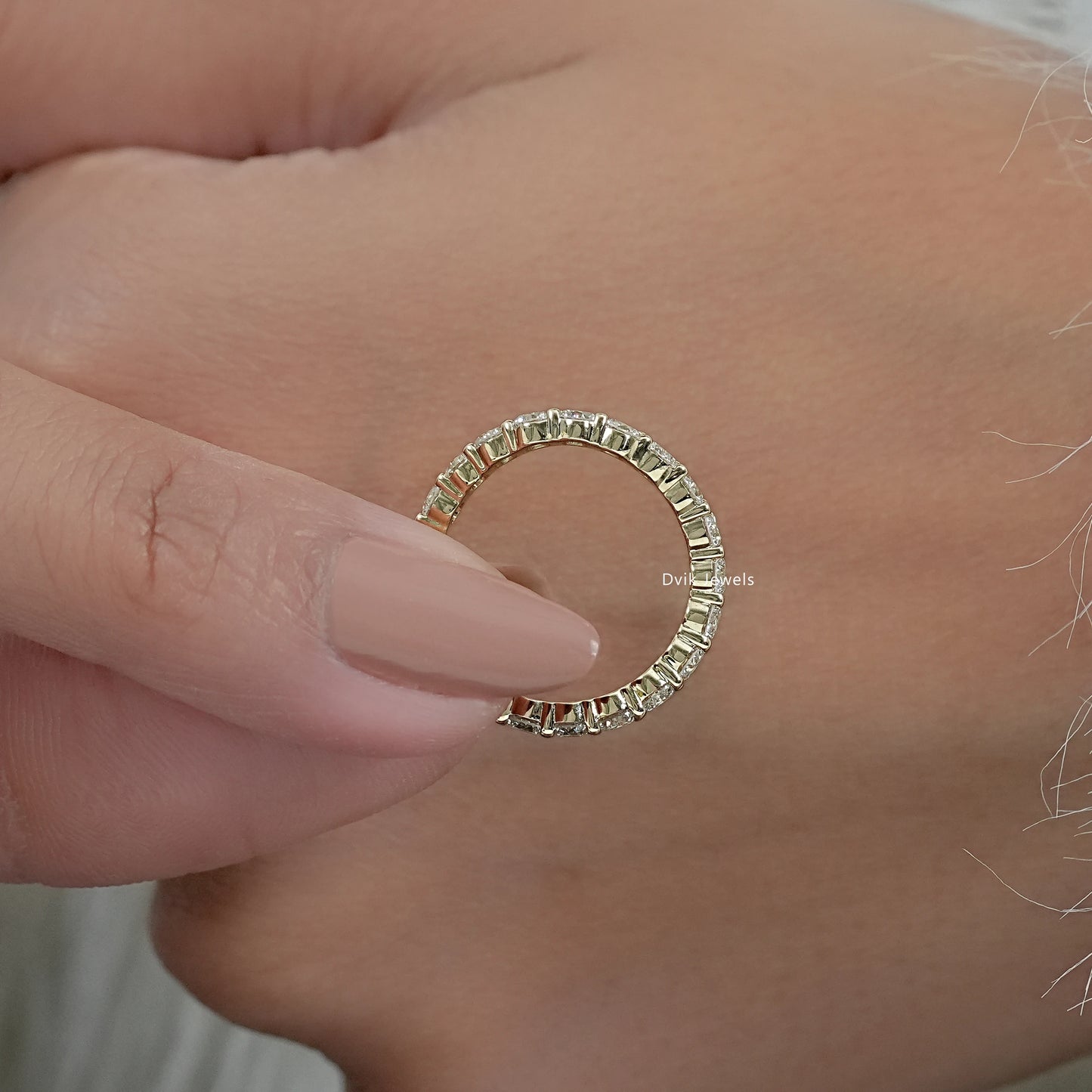 Curved Round Cut Lab Diamond Eternity Band Band