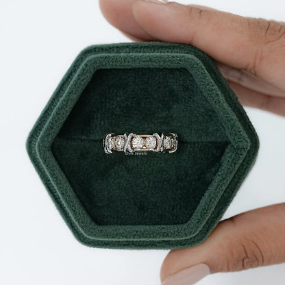 Round Diamond Band with Criss Cross Pattern