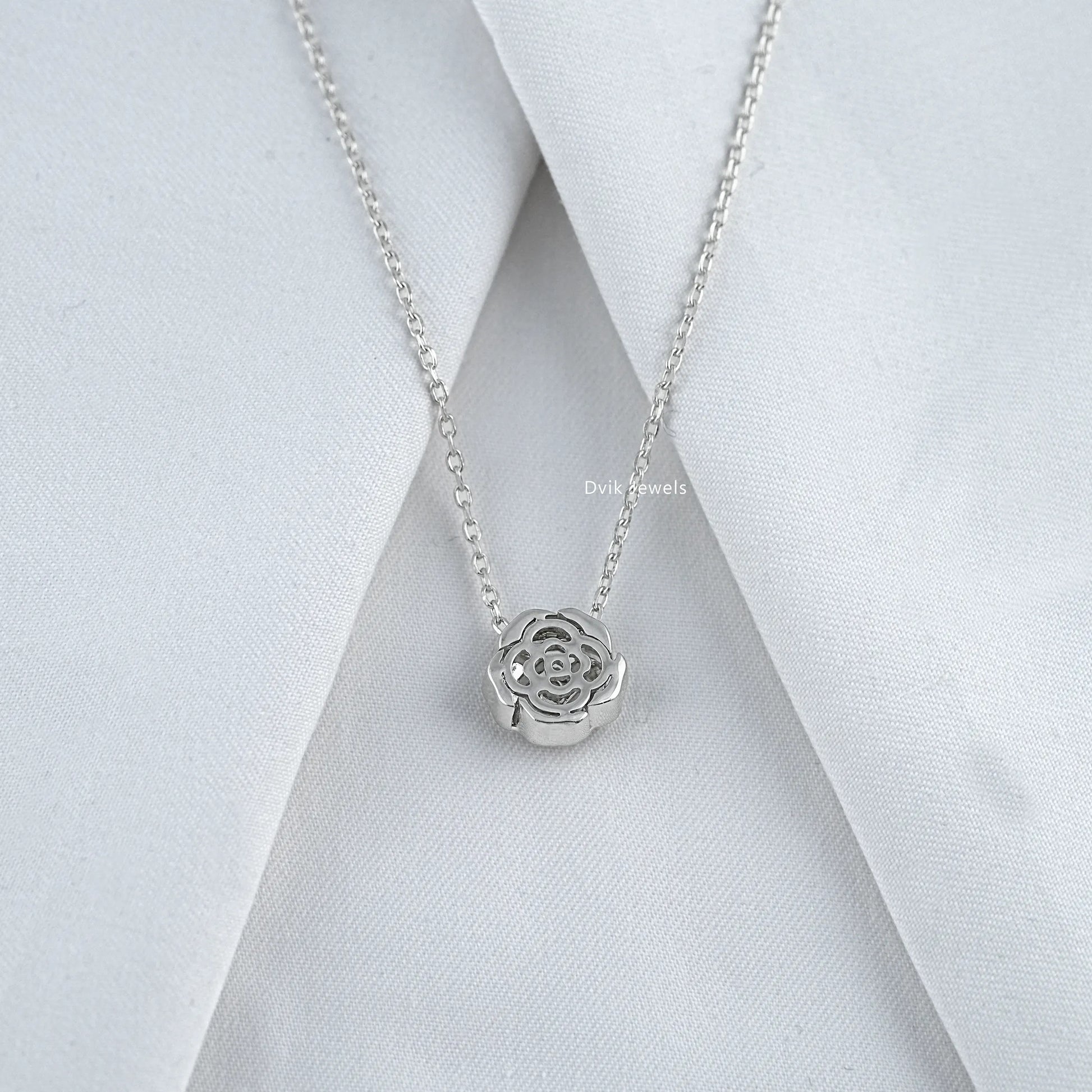 Lab grown diamond round diamond floral necklace with secure prong setting