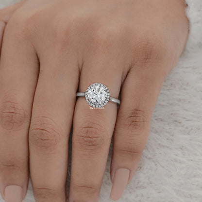 Brilliant Round-Cut Diamond Halo Solitaire Ring