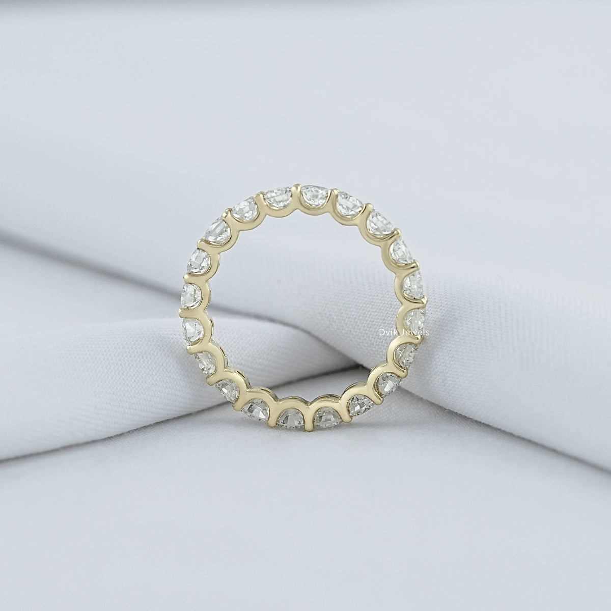 Round Diamond Eternity Wedding Band
